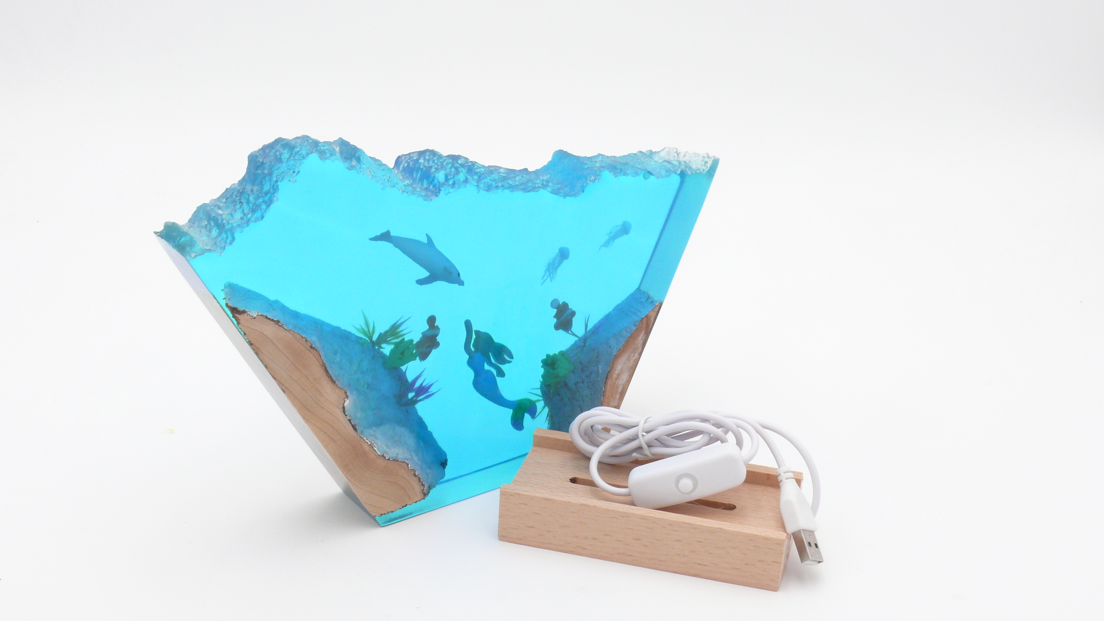 Tischlampe / Nachtlicht aus Epoxidharz - Delfin und Meerjungfrau