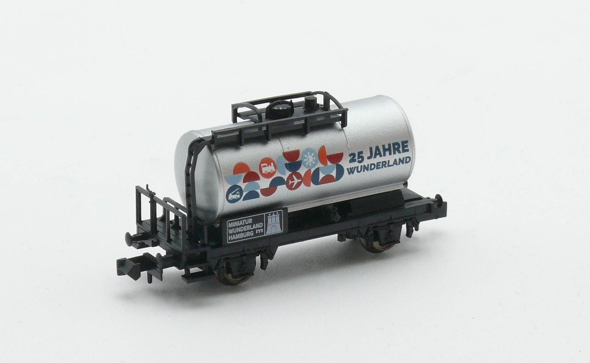 Special Edition Car N Gauge Tank Wagon 2026 – 25 Years Wunderland – 91134