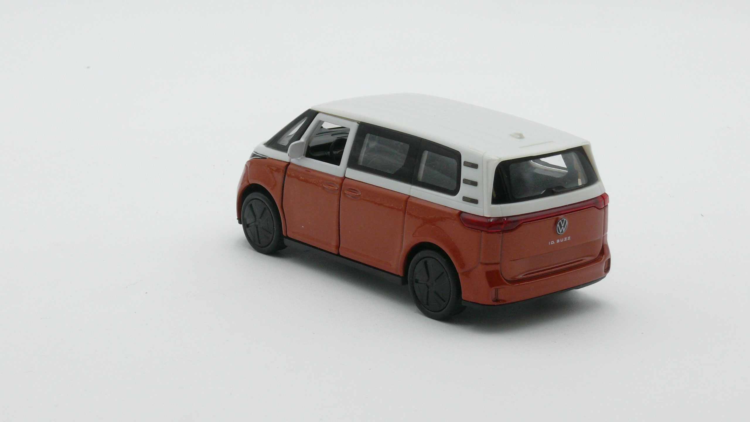 Welly 43829 VW ID. Buzz, orange 1:38
