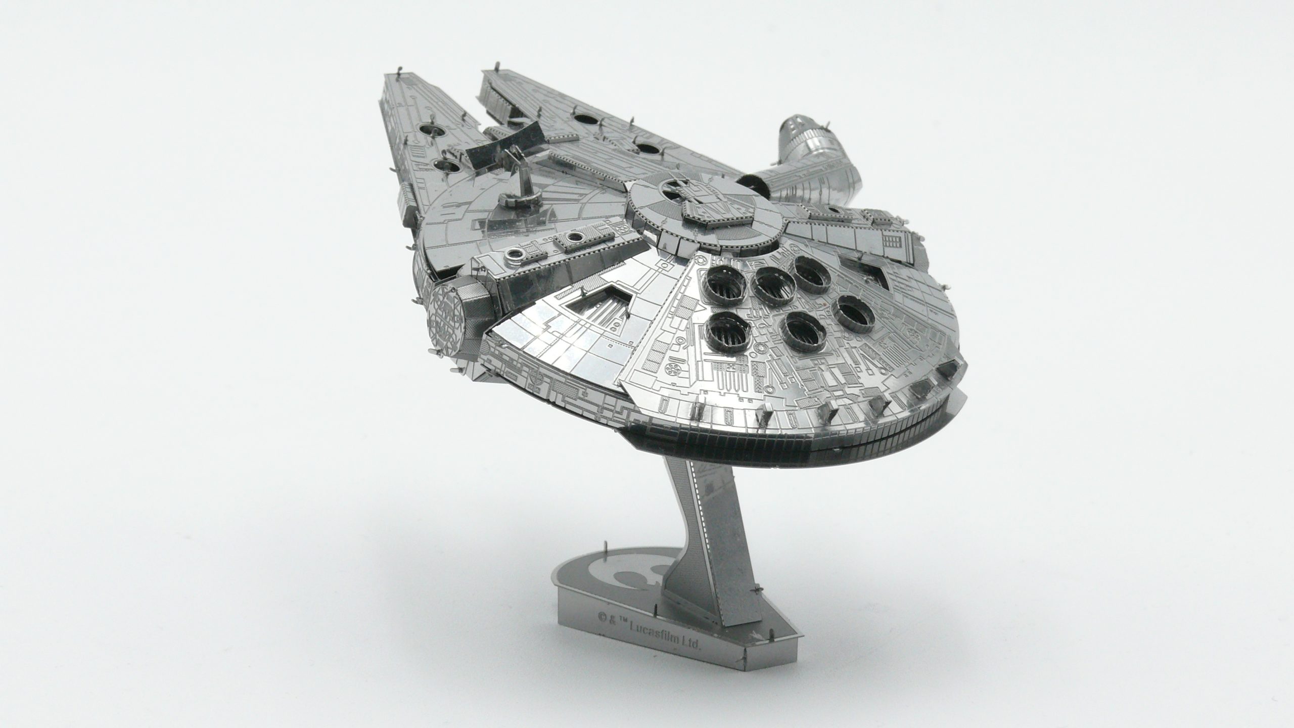 Metal Model Kit - Star Wars Millennium Falcon - Large