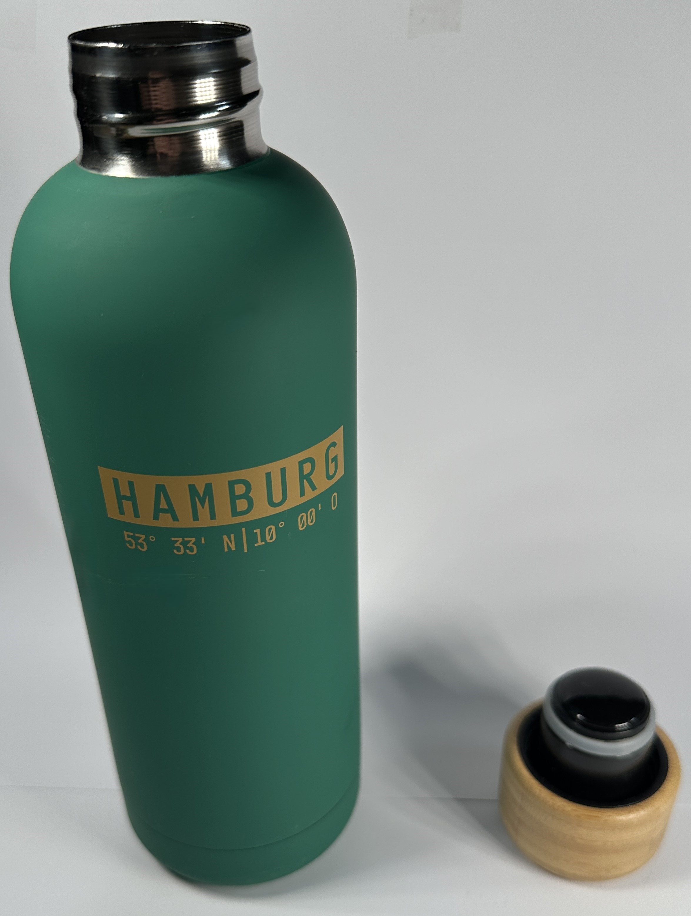Trinkflasche Soft-Touch - "Hamburg - Koordinaten", grün