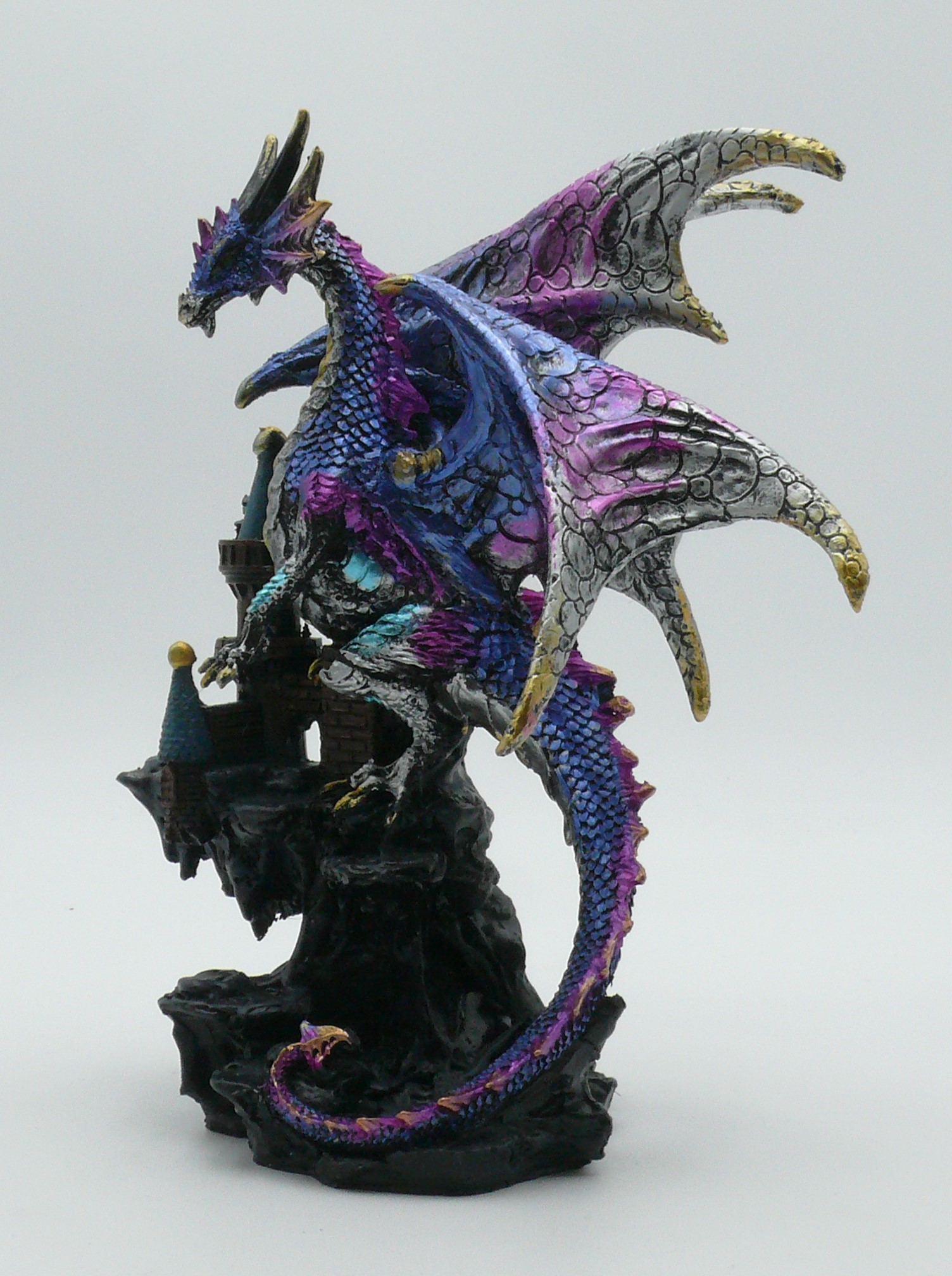 Drachenfigur groß