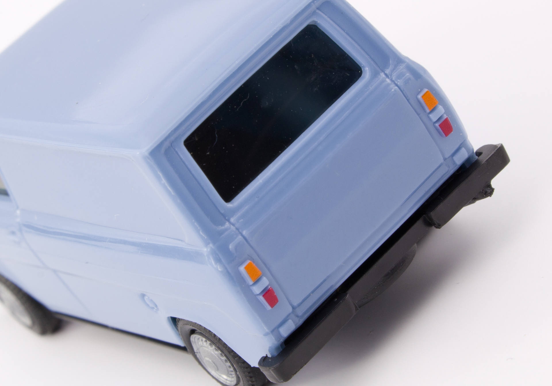 Herpa 094863 Ford Transit Kasten, pastellblau