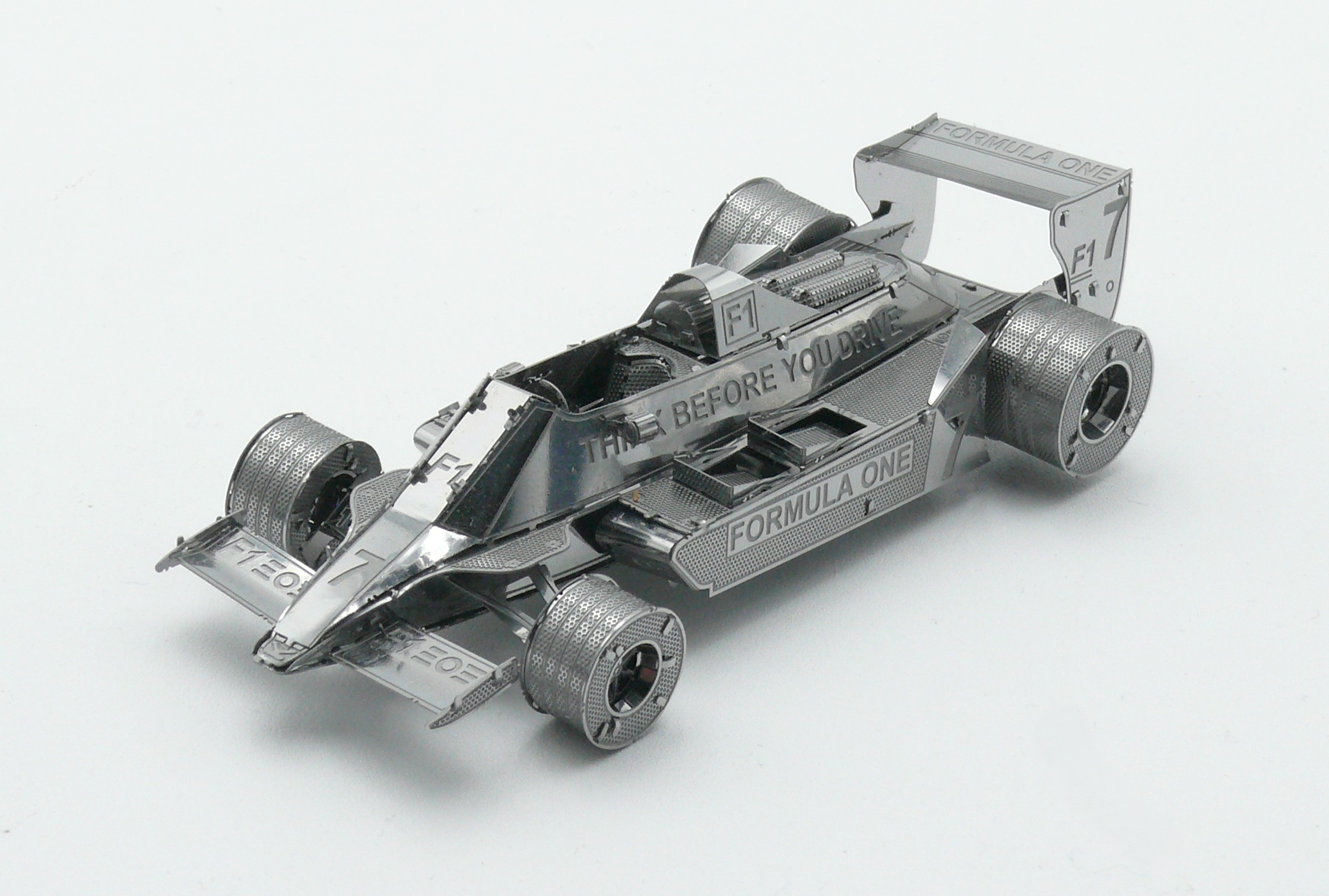 Mini 3D Metal Model Formula 1 Racecar