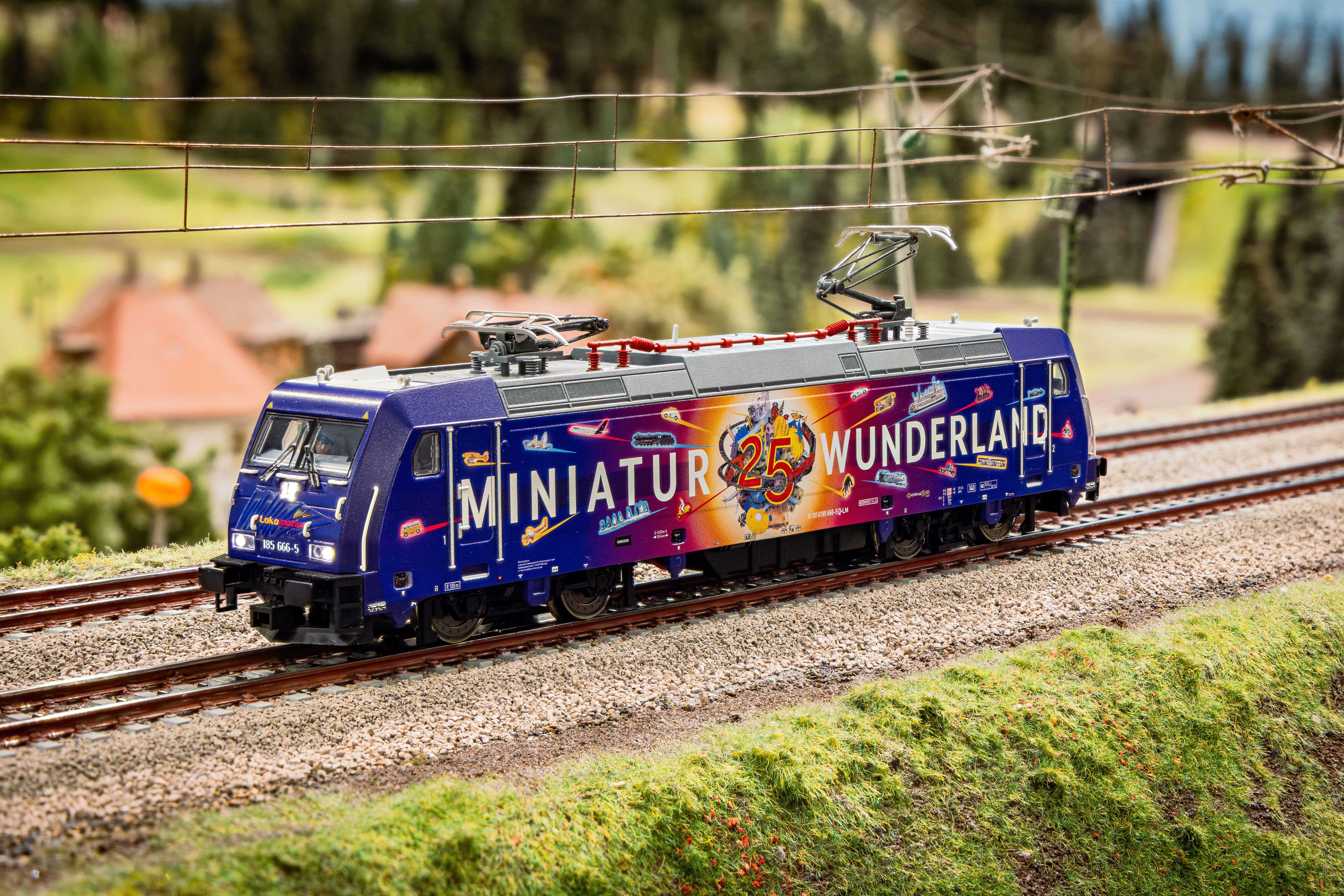 Märklin W036850.001 AC - Electric Locomotive 185 666 Lokomotion - 25 Years Miniatur Wunderland, with Sound
