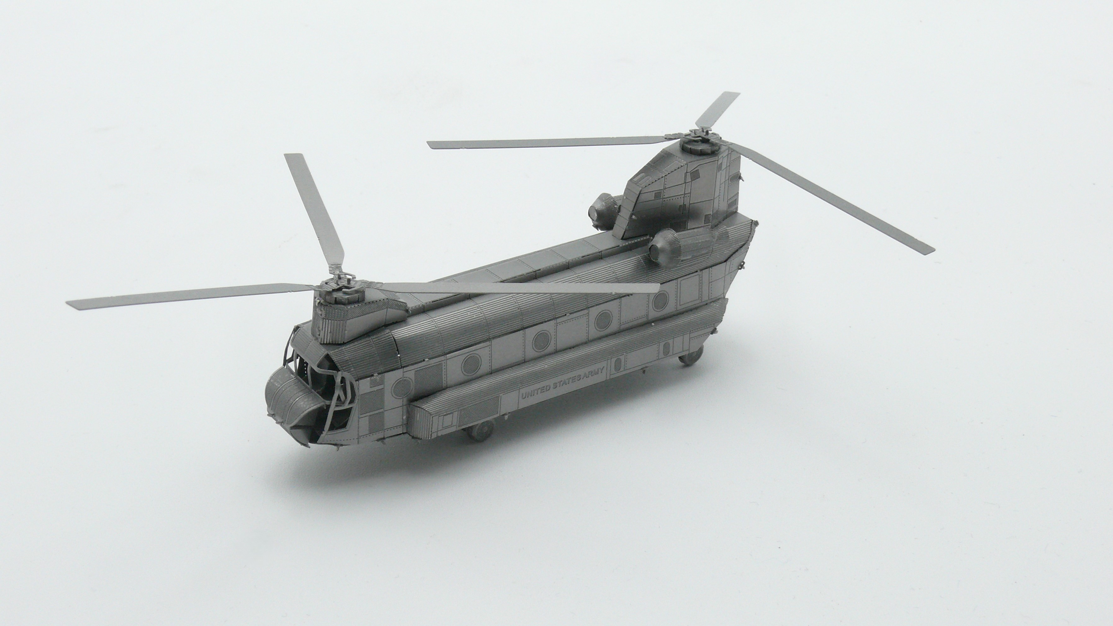 Metal Model Kit CH-47 Chinook