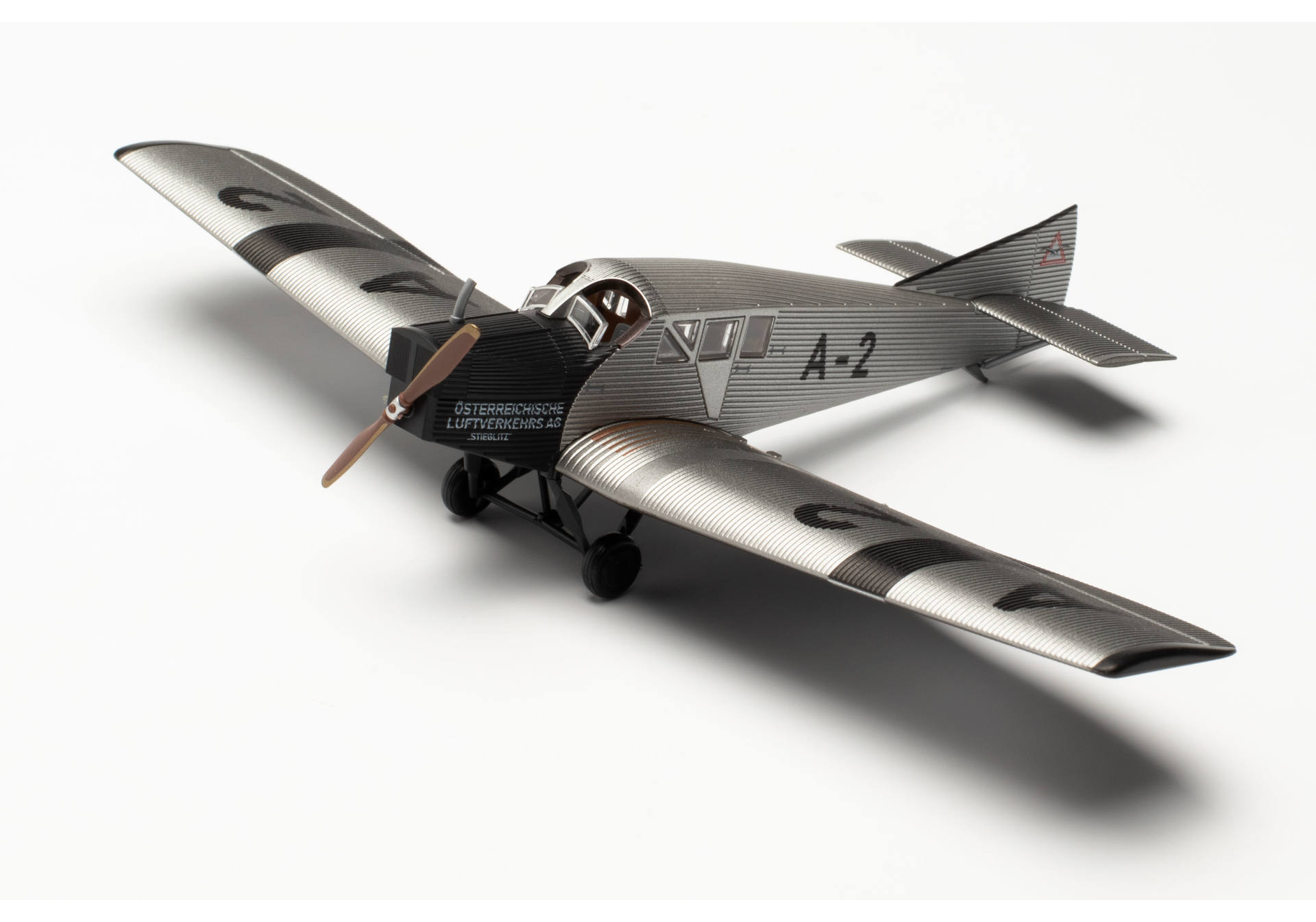Herpa 019415 ÖLAG – Austrian Air Transport Company Junkers F13 – A-2 “Stieglitz” 1:87