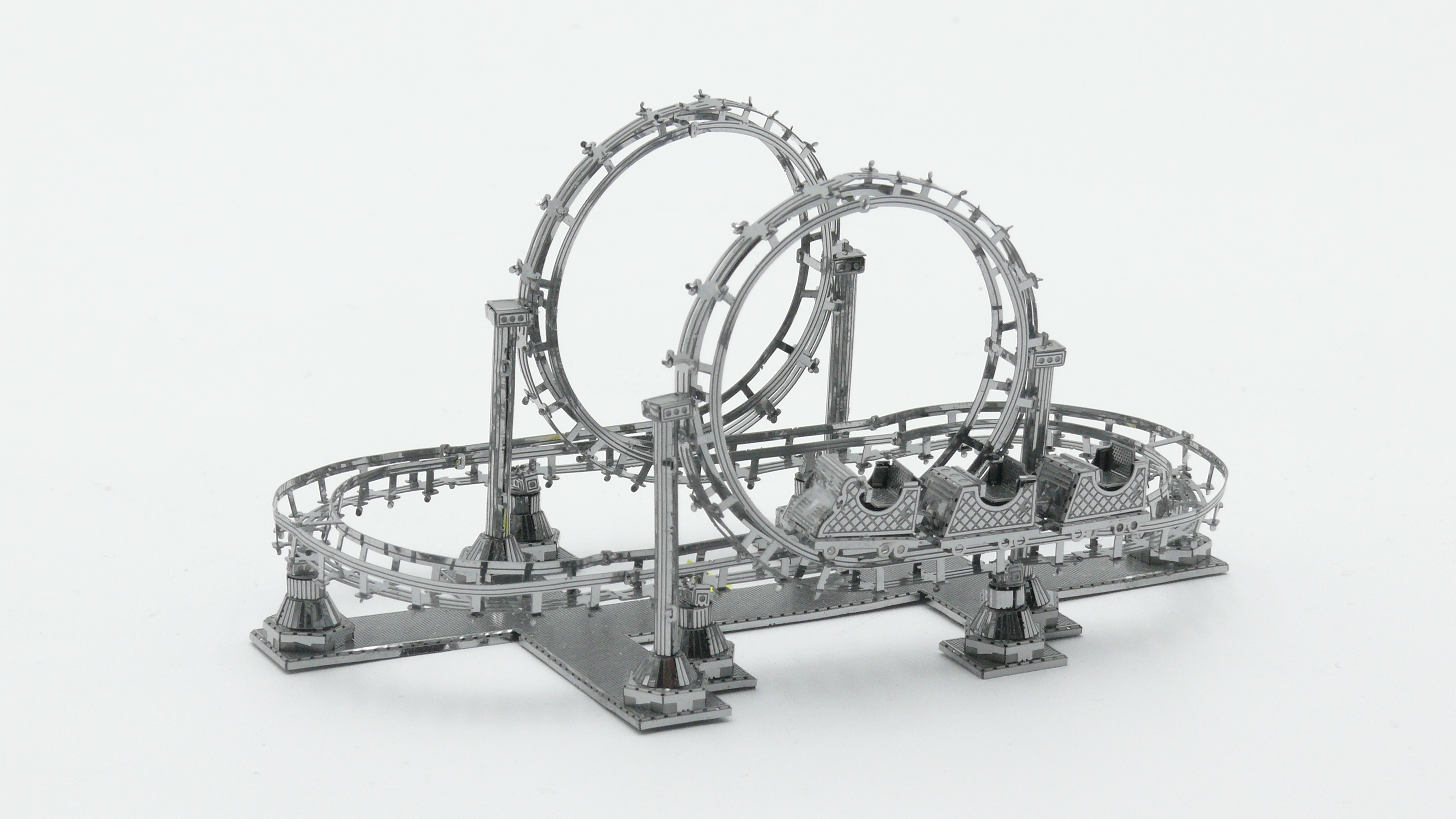 Metallbausatz Achterbahn