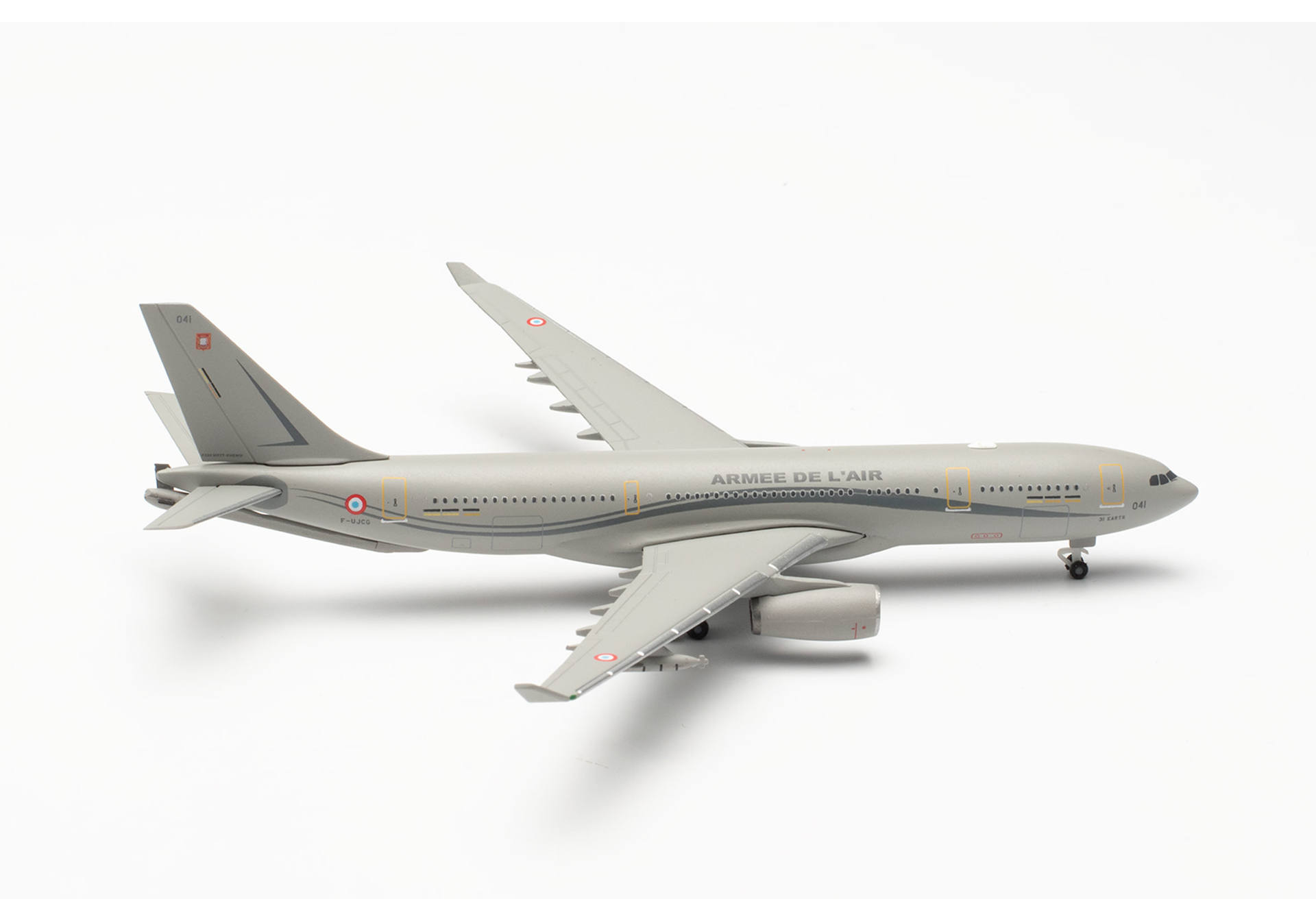 Herpa 536677 French Air Force Airbus A330 MRTT “Phénix” - ERVTS 01.031 “Bretagne” 1:500