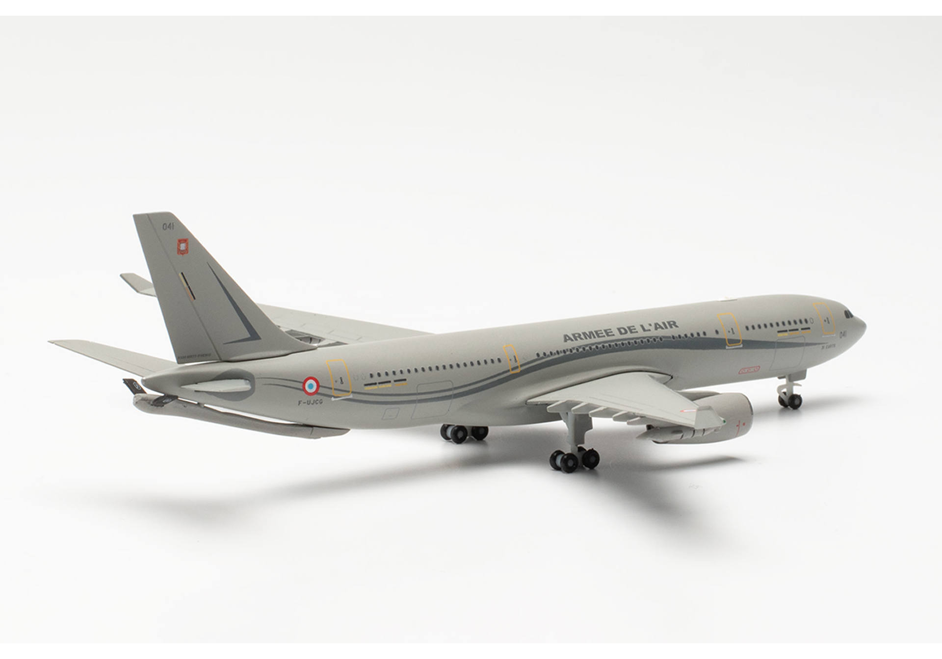 Herpa 536677 French Air Force Airbus A330 MRTT “Phénix” - ERVTS 01.031 “Bretagne” 1:500