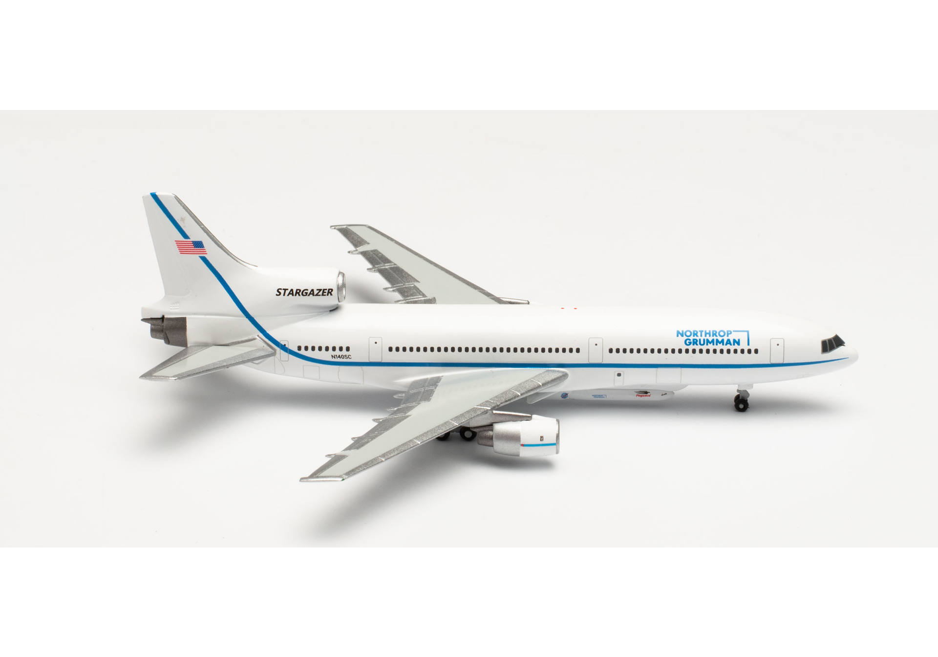 Herpa 536004 Northrop Grumman Lockheed L-1011-100 TriStar “Stargazer” – N140SC 1:500