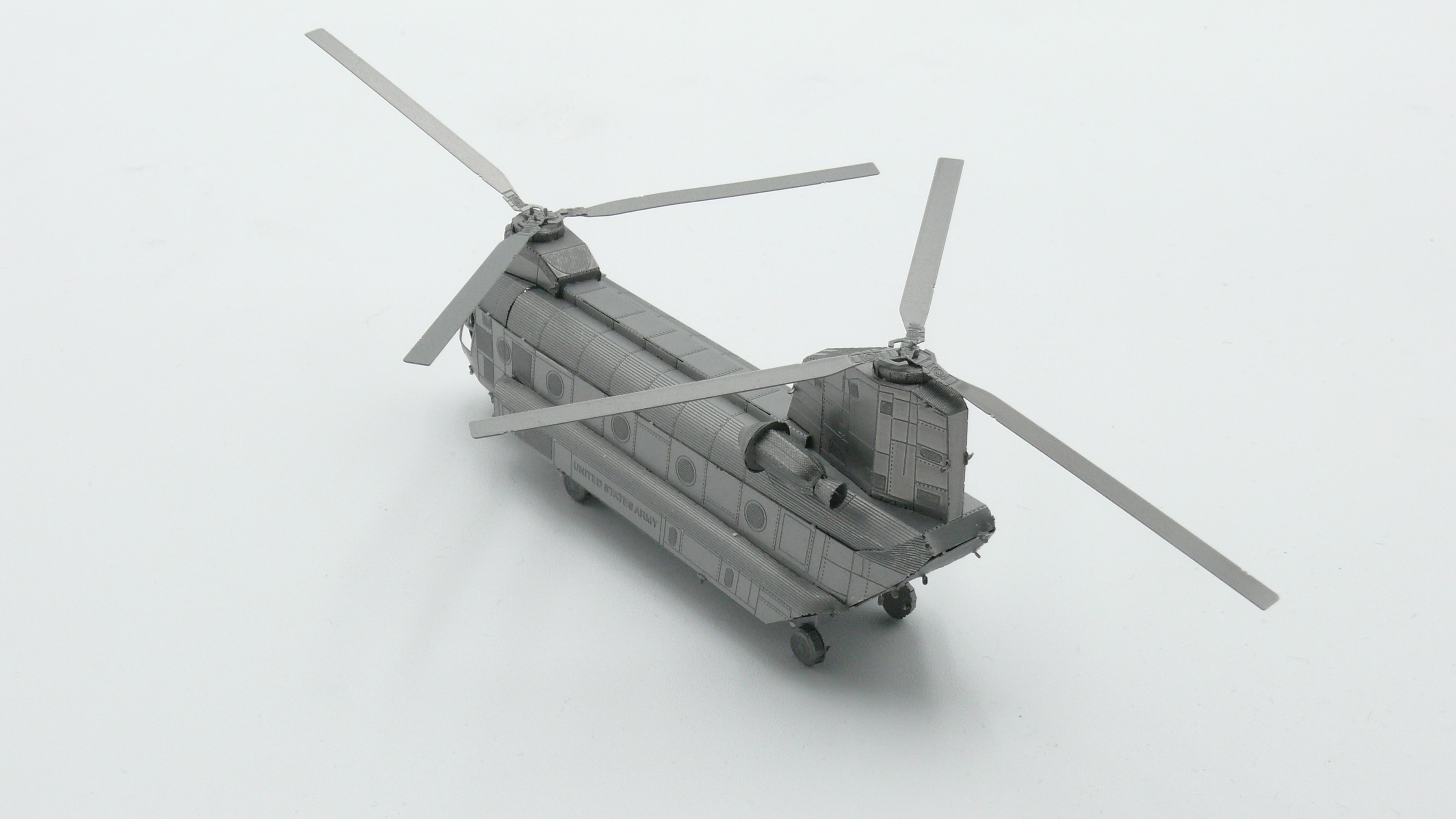 Metal Model Kit CH-47 Chinook