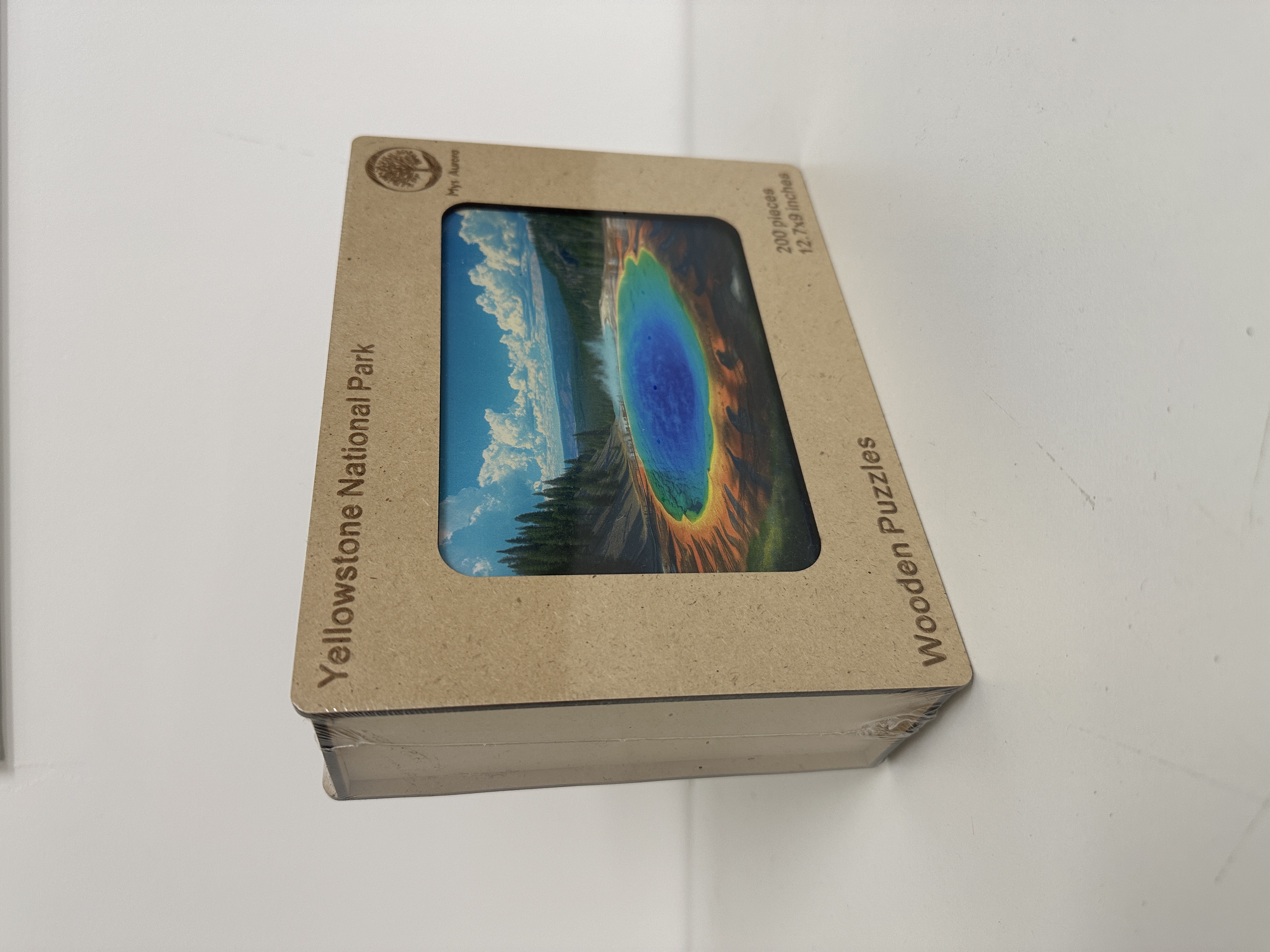 Wooden Puzzle – "Yellowstone National Park" – 200 Pieces