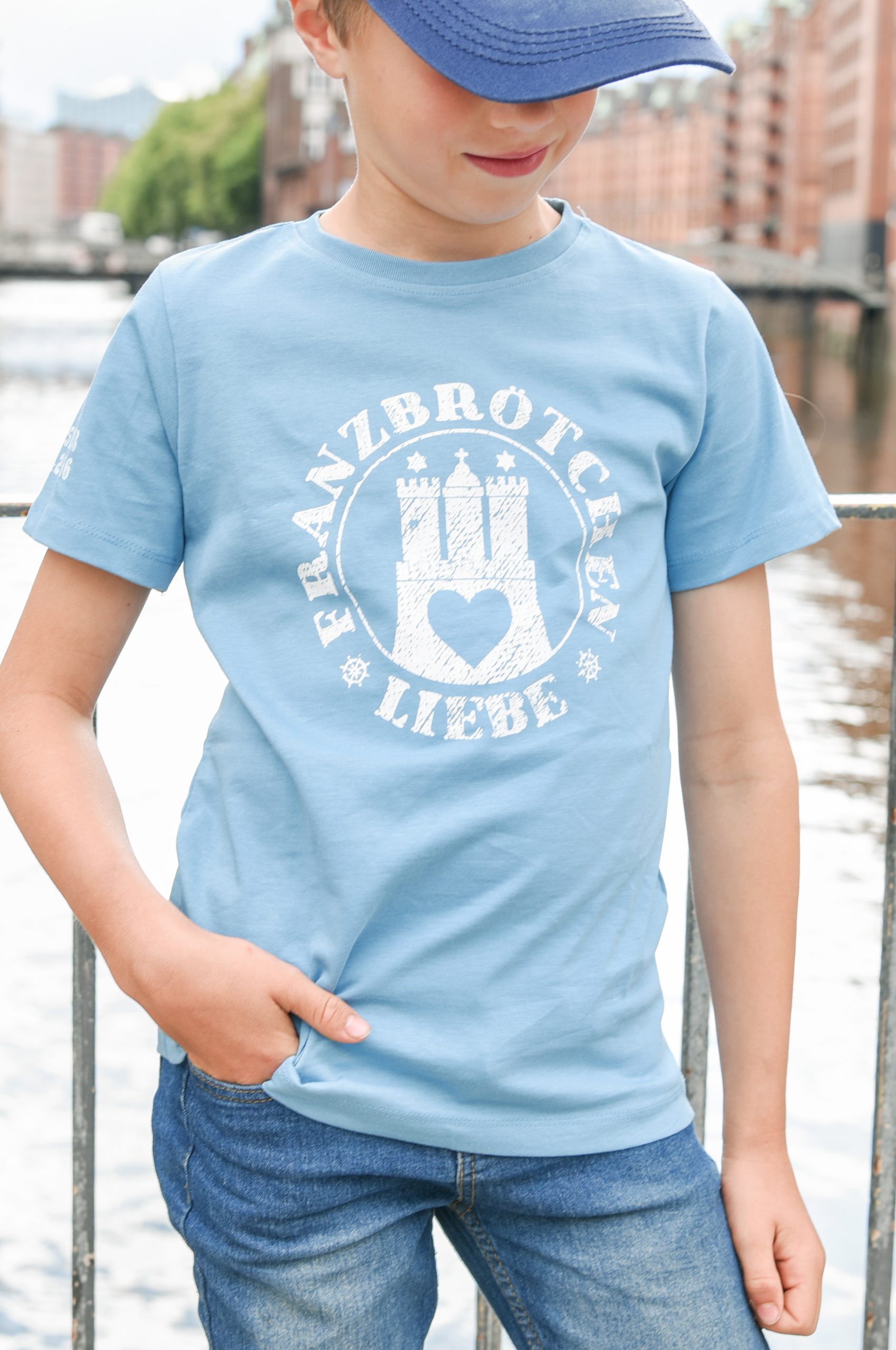 Franzbrötchenliebe Kids T-Shirt - Niagara blau mit weißem Print, Größe 86/92