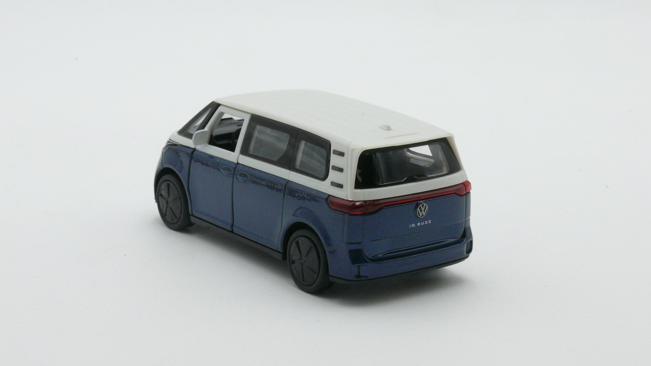 Welly 43829 VW ID. Buzz, blue 1:38