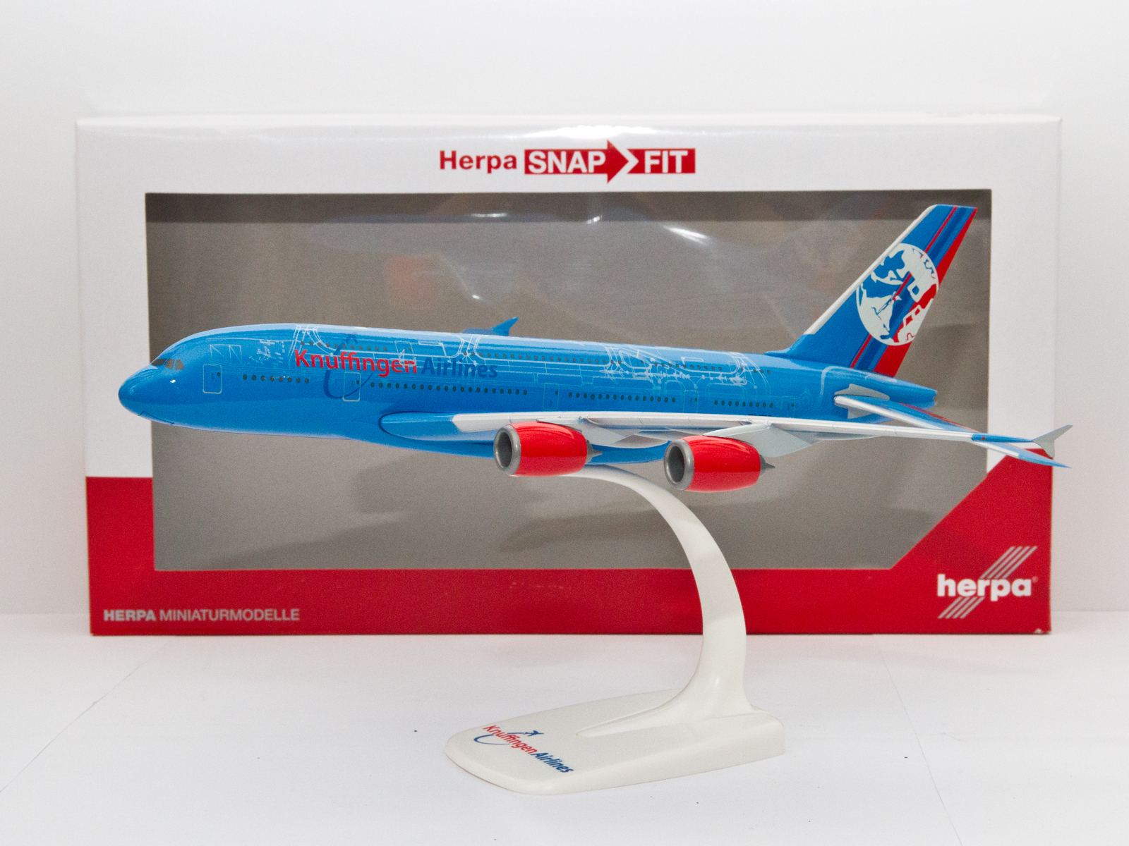 Herpa 609326 Airbus A380 “Knuffingen Airlines” 1:250 