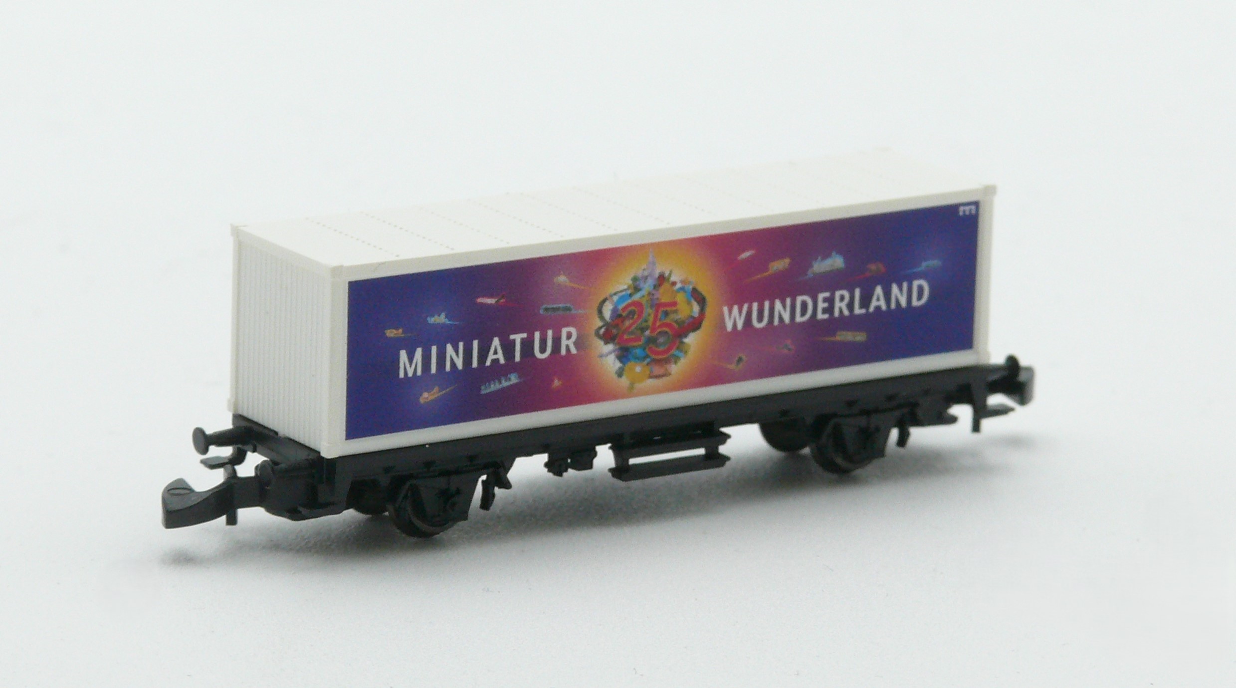 Special Edition Car Z Gauge Container Wagon 2026 – 25 Years Wunderland –  98214
