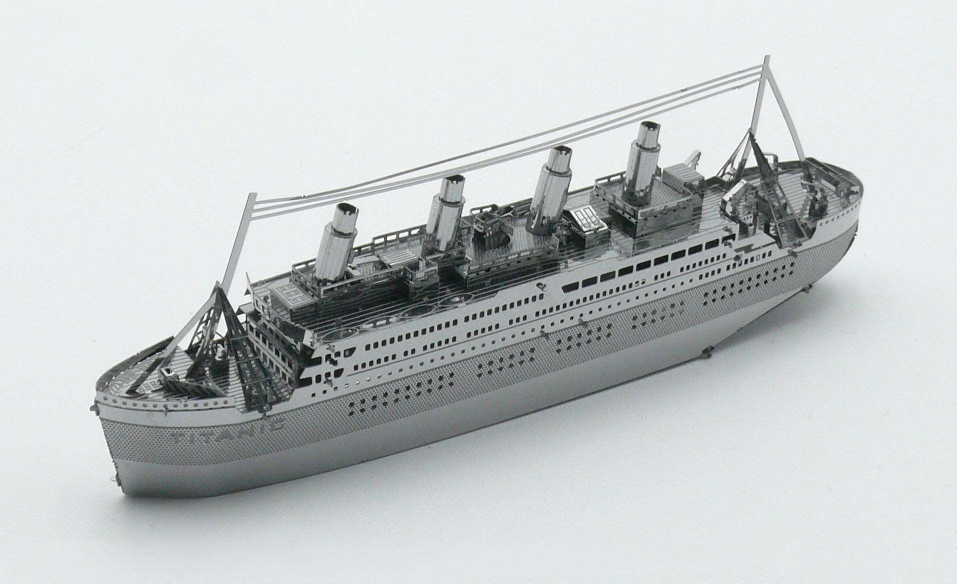 3D Metal Model Titanic