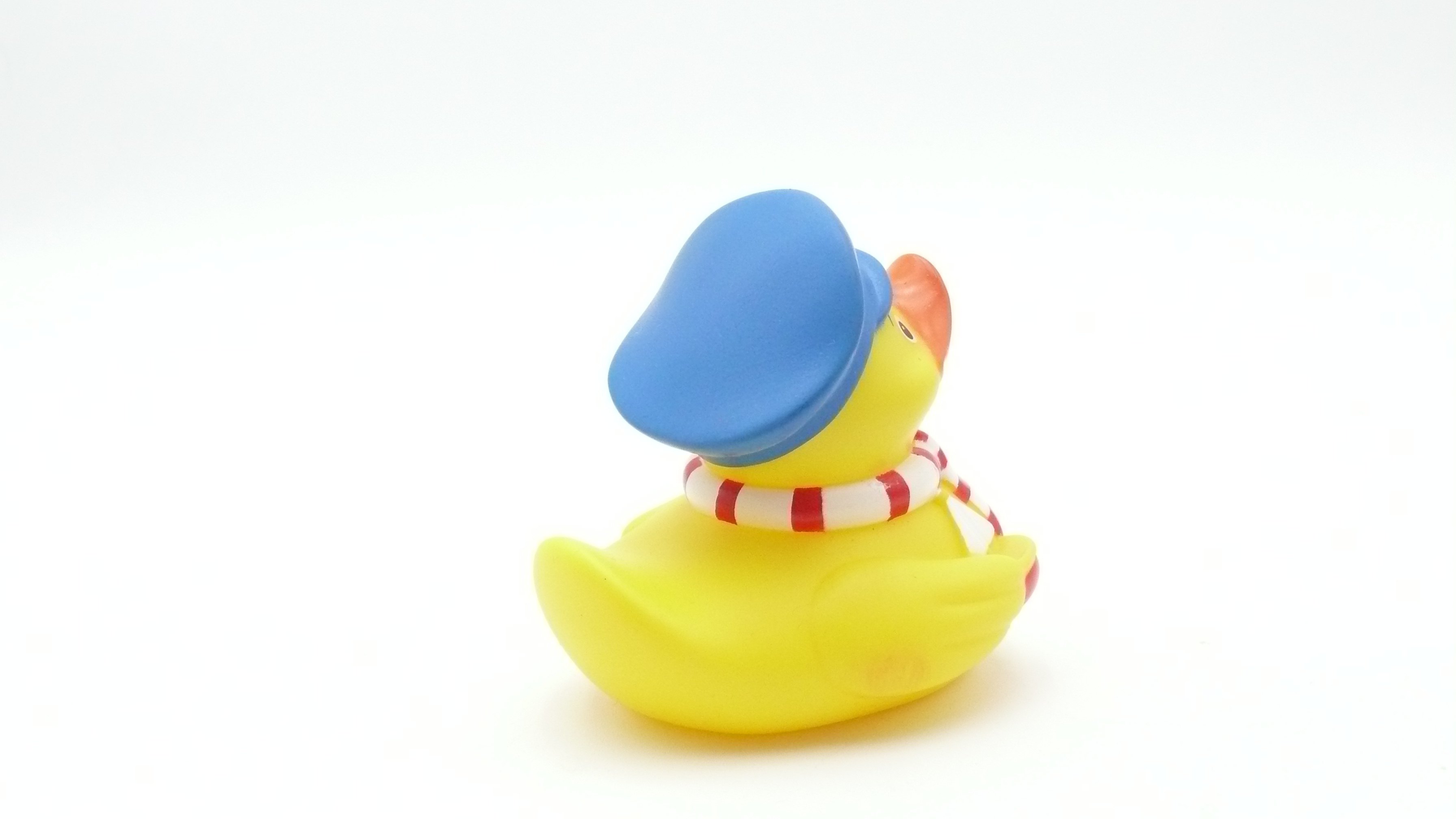 Badeente - Hamburg mit Schal und Boot