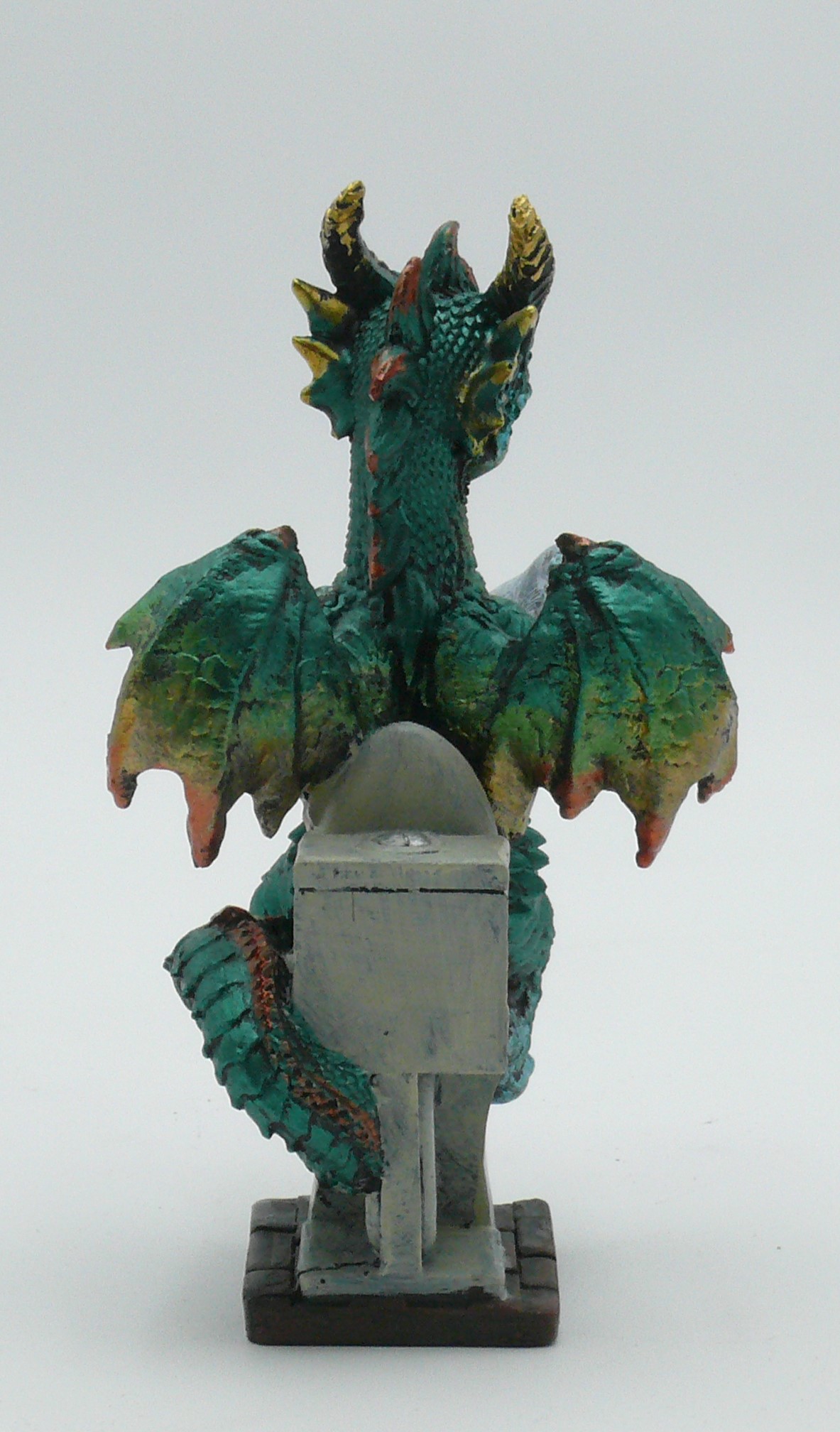 Drache auf Toilette