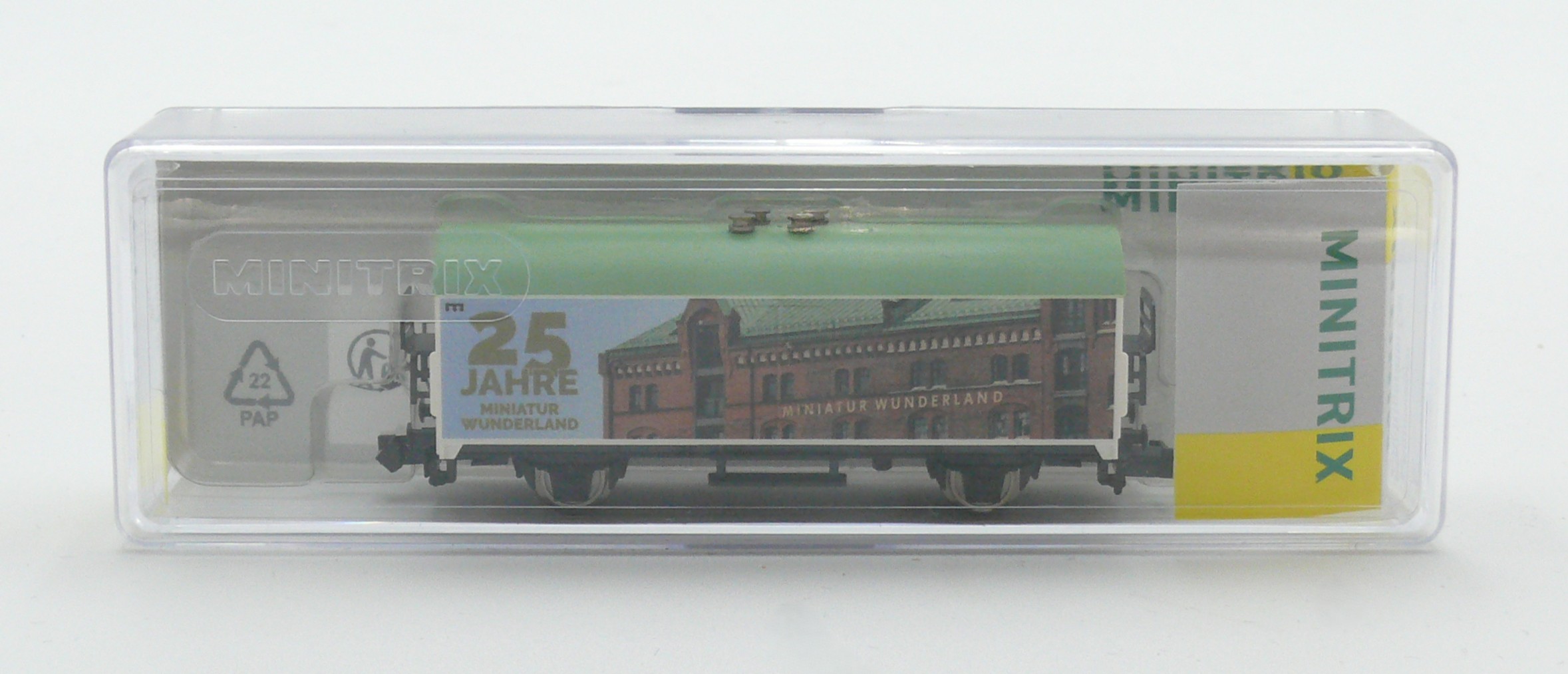 Special Edition Car N Gauge Refrigerated Wagon 2026 – 25 Years Wunderland – 91132