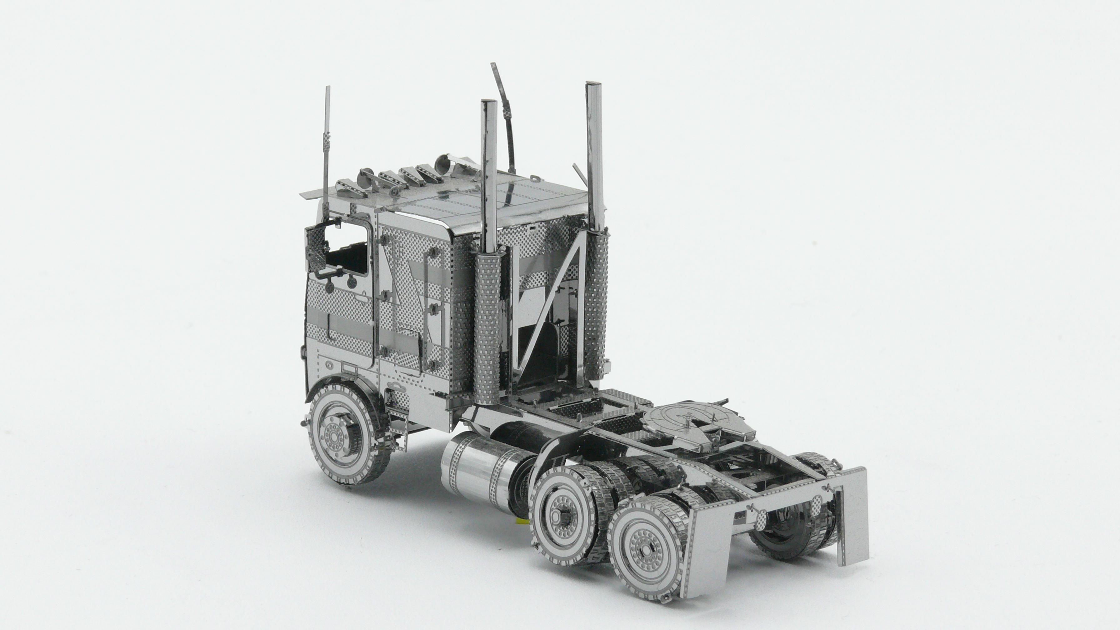 Metal Model Kit - US Tow Truck
