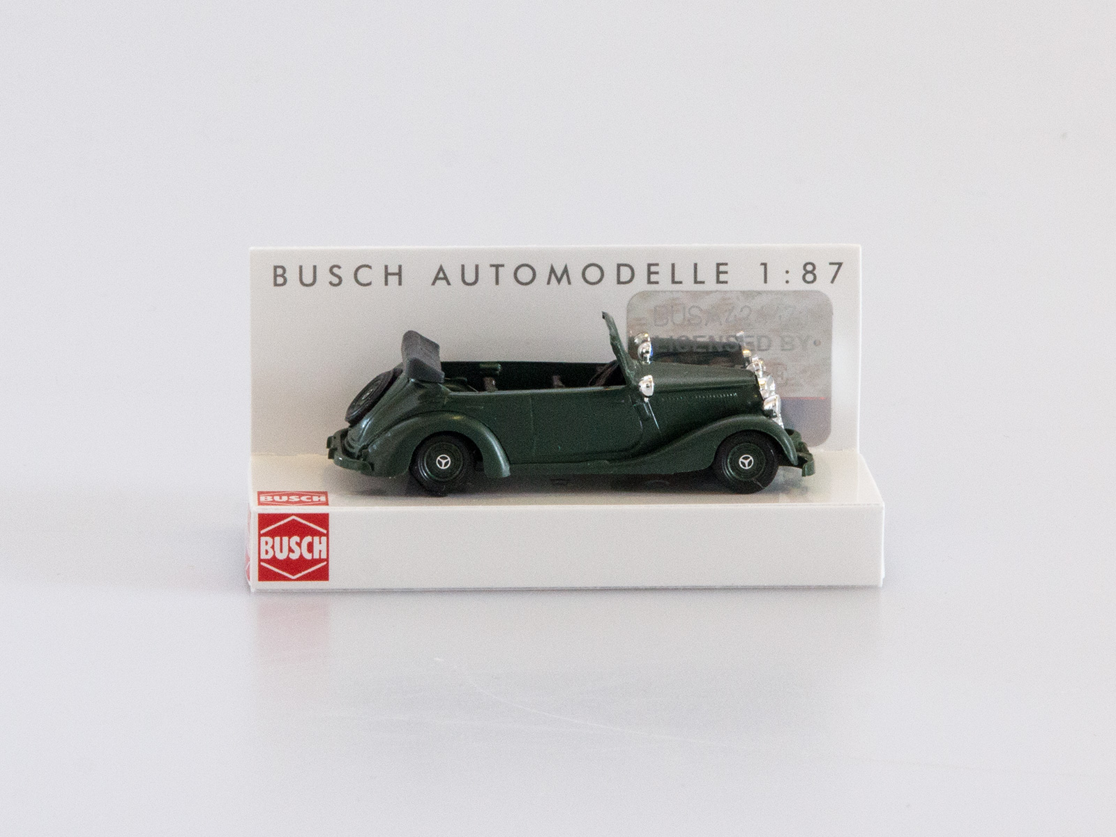 Busch 41404 Mercedes-Benz 170V "Bereitschaftspolizei", grün 1:87