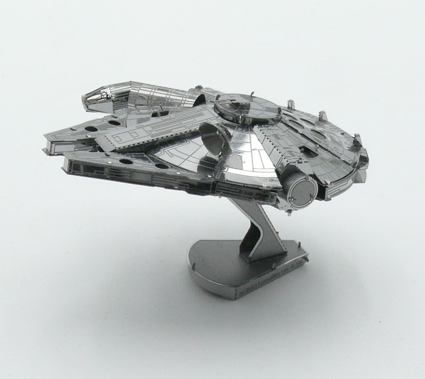 Metallbausatz Star Wars Millenium Falcon  - klein