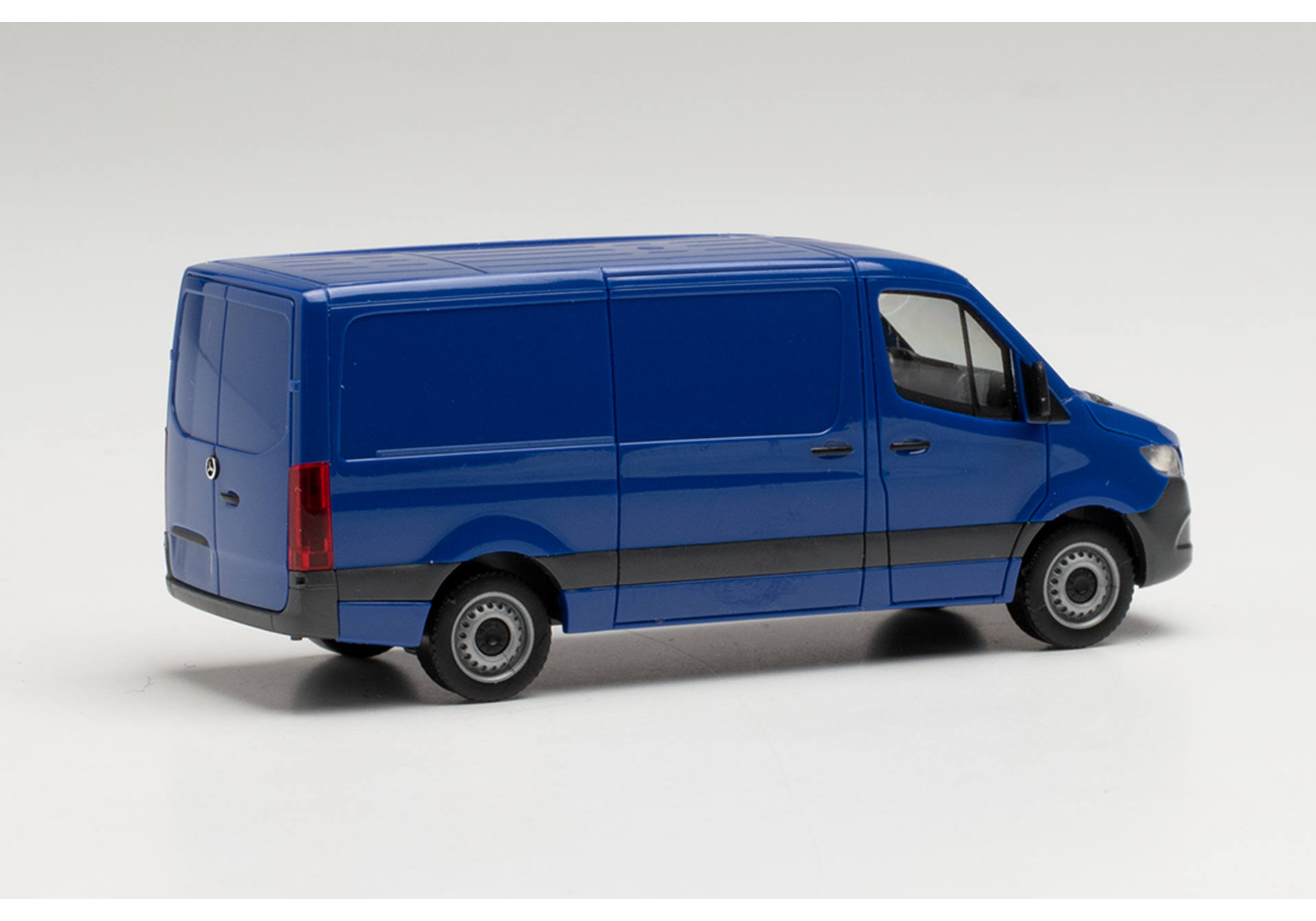 Herpa 096485 MB Sprinter 18 Kasten FD, blue 1:87