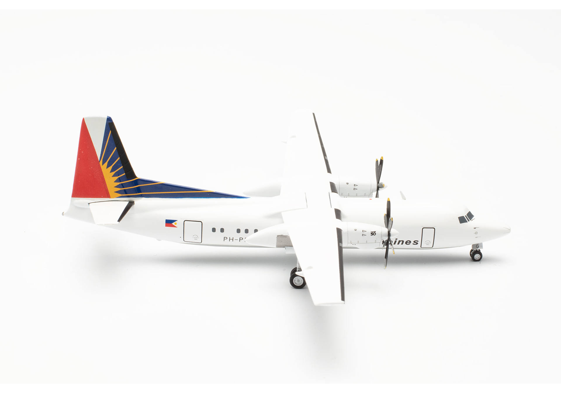 Herpa 572811 Philippine Airlines Fokker 50 – PH-PRG 1:200
