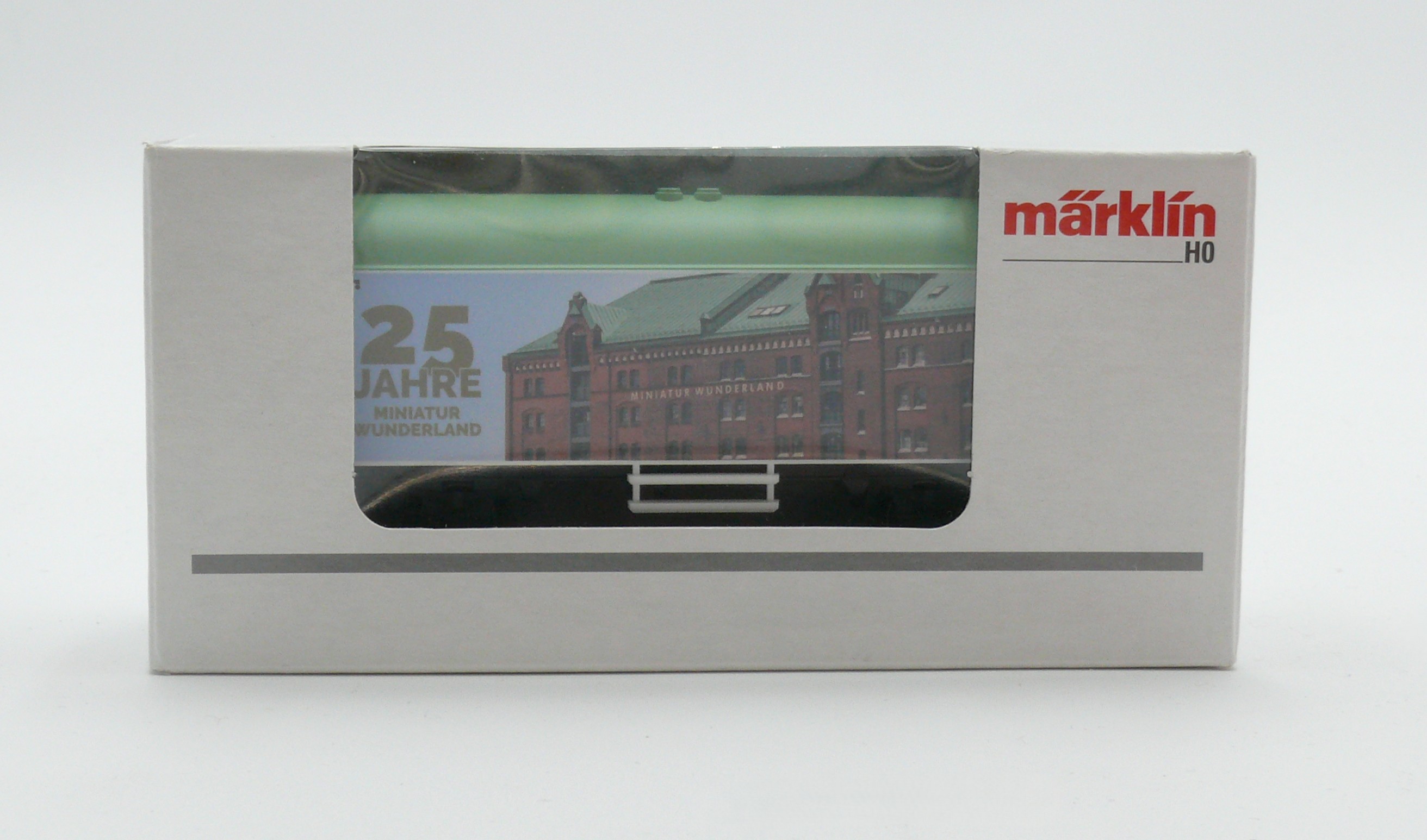 Special Edition Car H0 Scale Refrigerated Wagon 2026 – 25 Years Wunderland – 94574