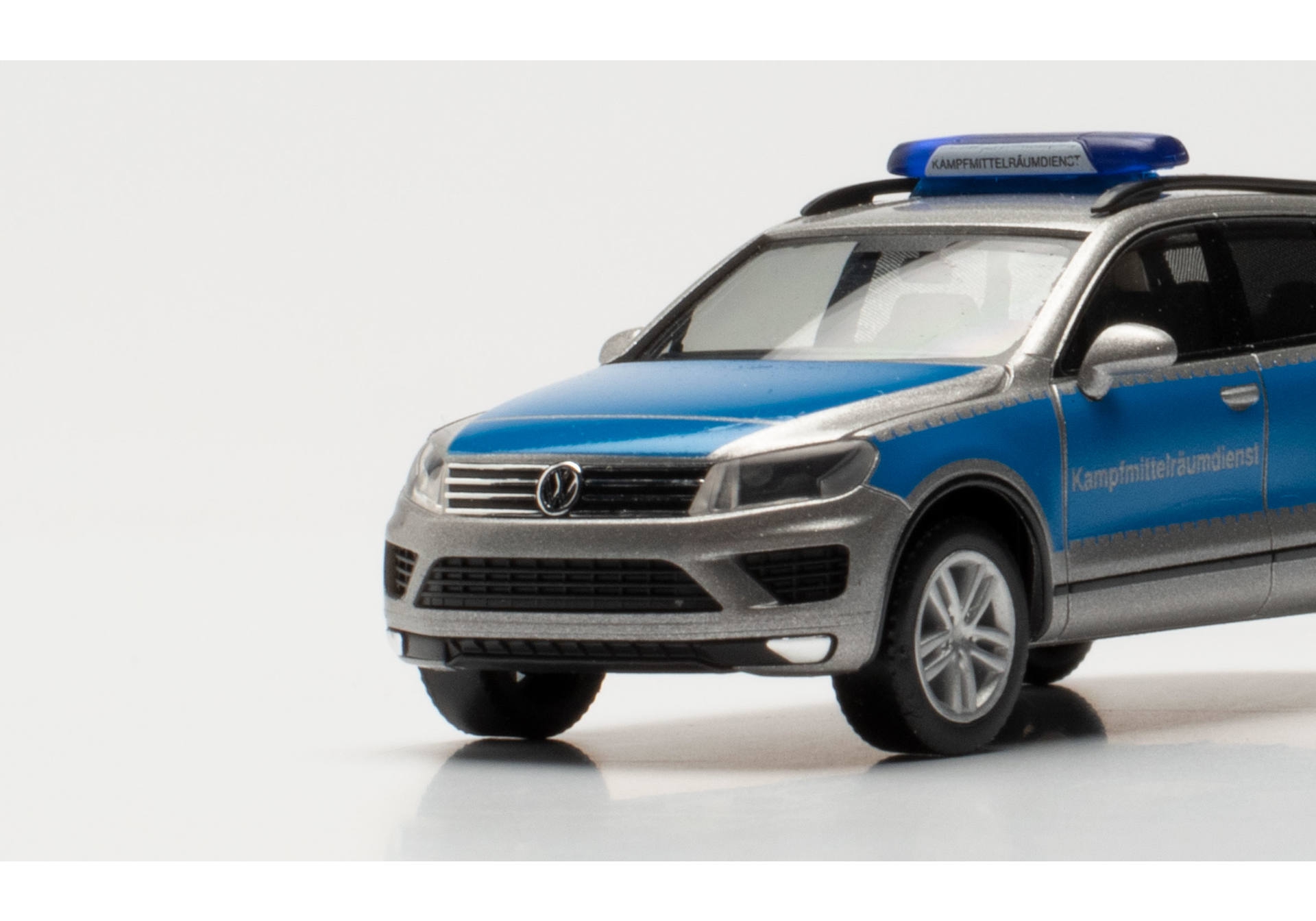 Herpa 096669 VW Touareg Schleswig-Holstein Model H0 1:87
