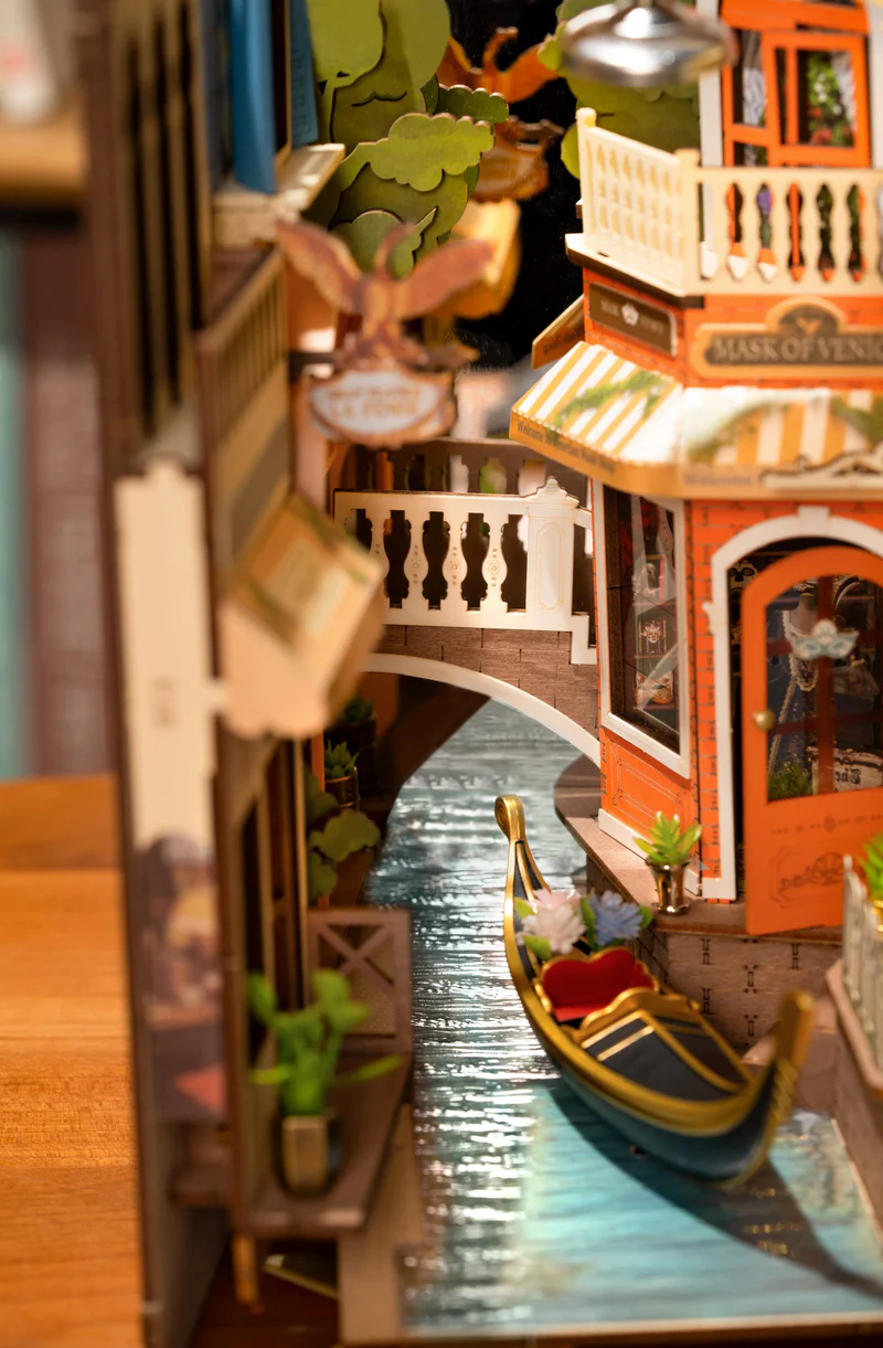 Holzbaussatz / Book Nook - Romantic Venice - TGB08