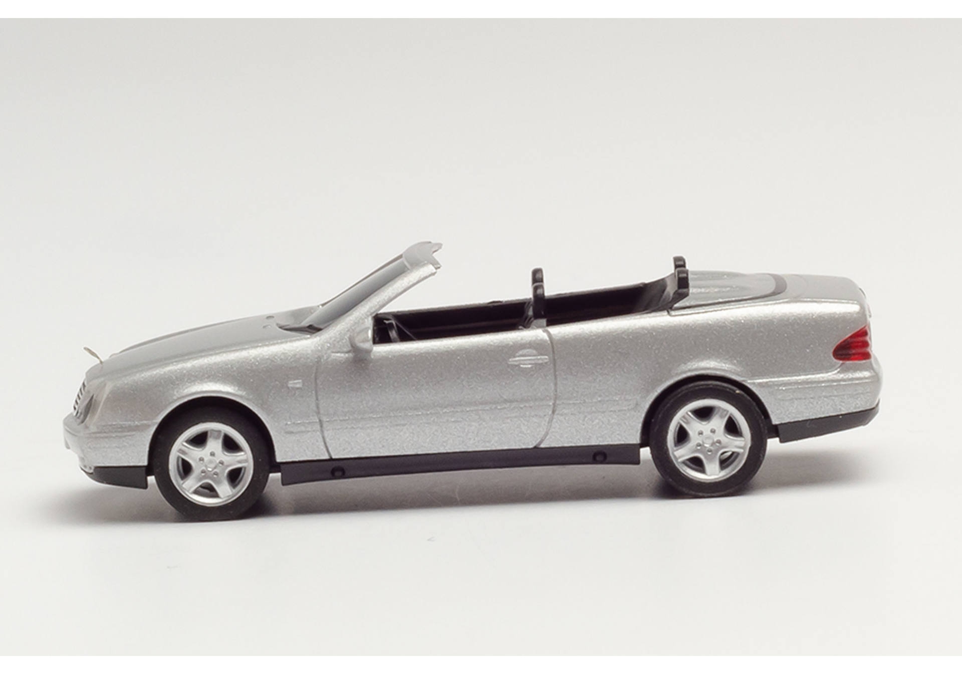 Herpa 032582-002 MB CLK Cabrio, silber Modellfahrzeug H0 1:87