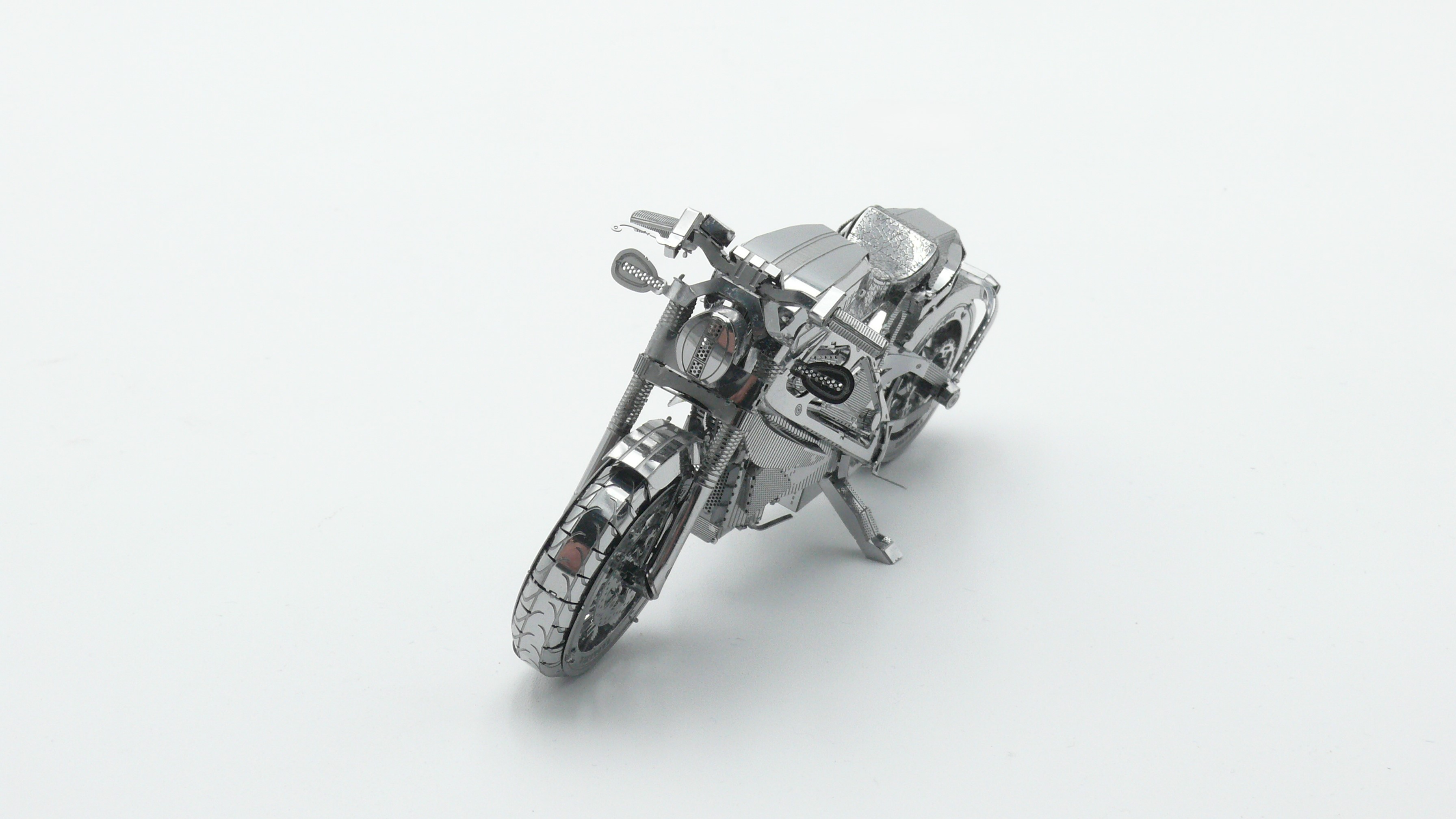 Metal Model Kit - Avenger Motorcycle
