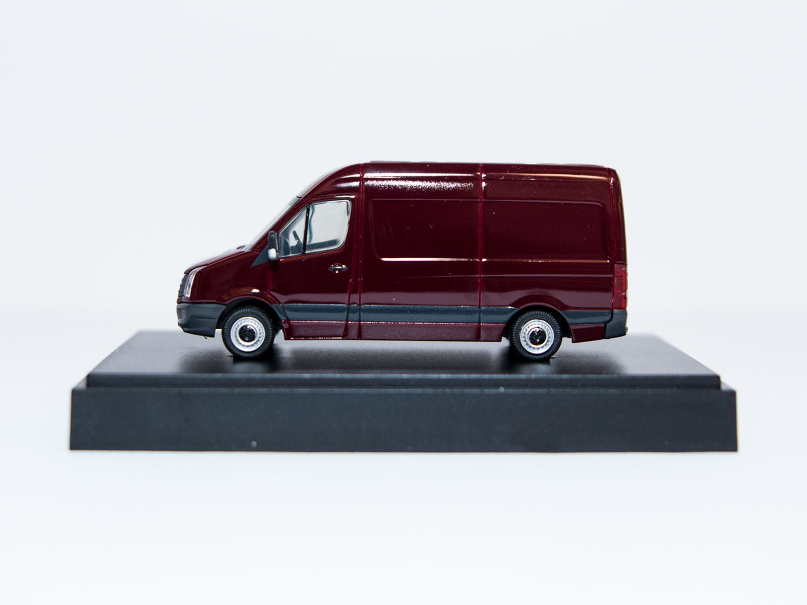 Rietze VW Crafter Special Edition, Wine Red 1:87
