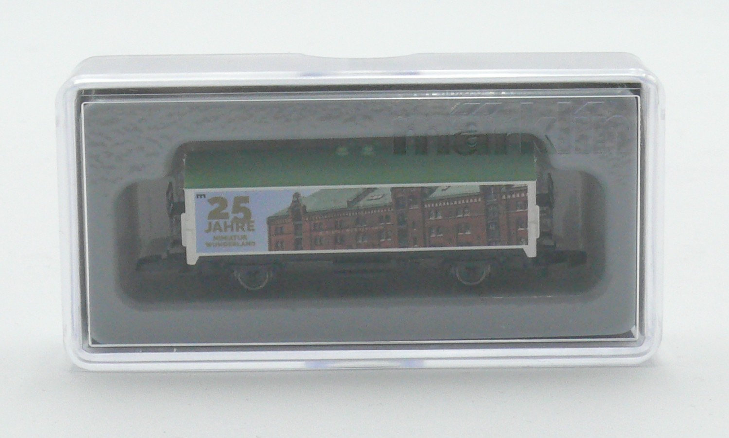 Special Edition Car Z Gauge Refrigerated Wagon 2026 – 25 Years Wunderland – 98213