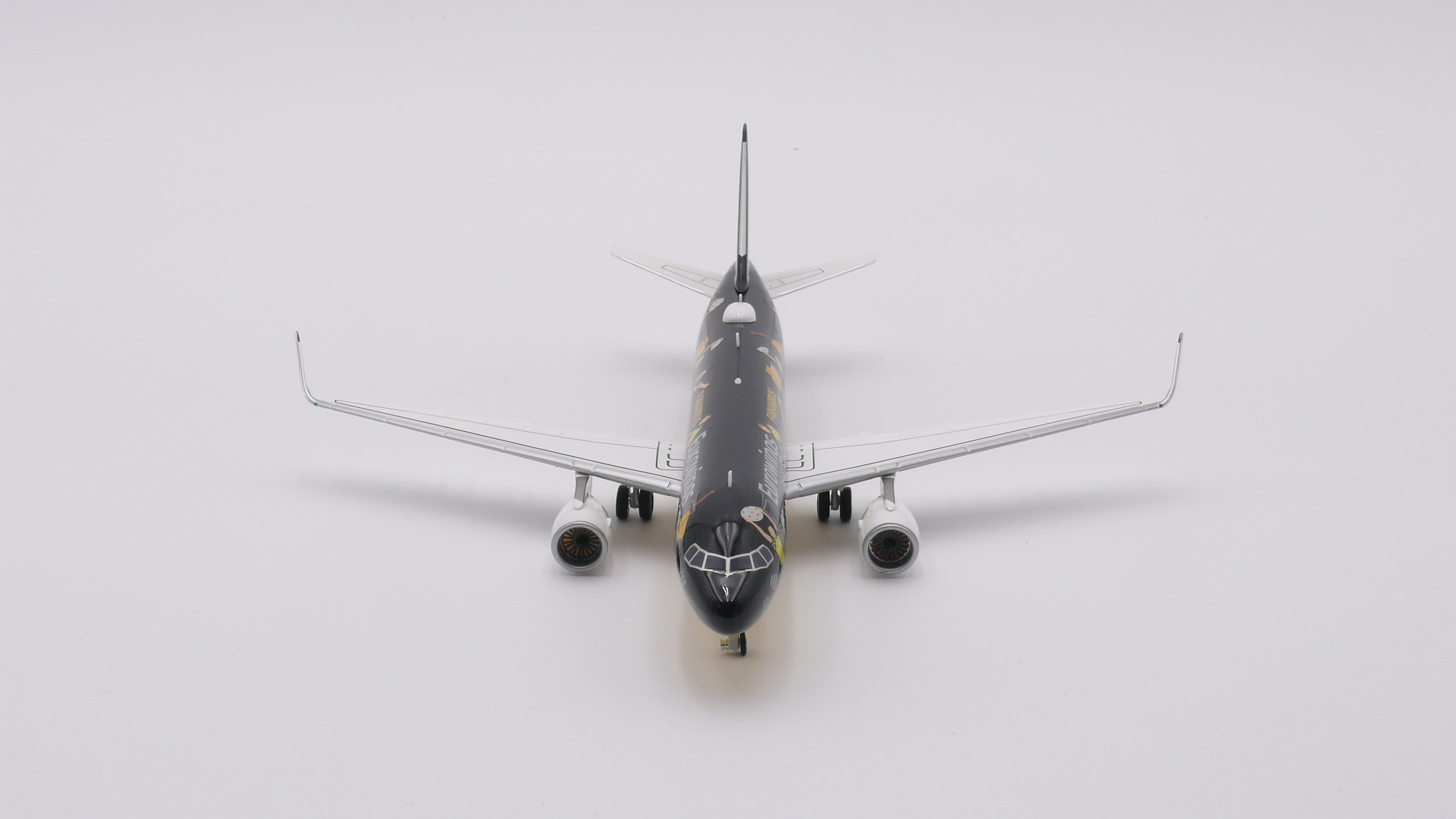 Herpa 572750 Eurowings Airbus A320 "BVB Fanairbus" – D-AEWM 1:200