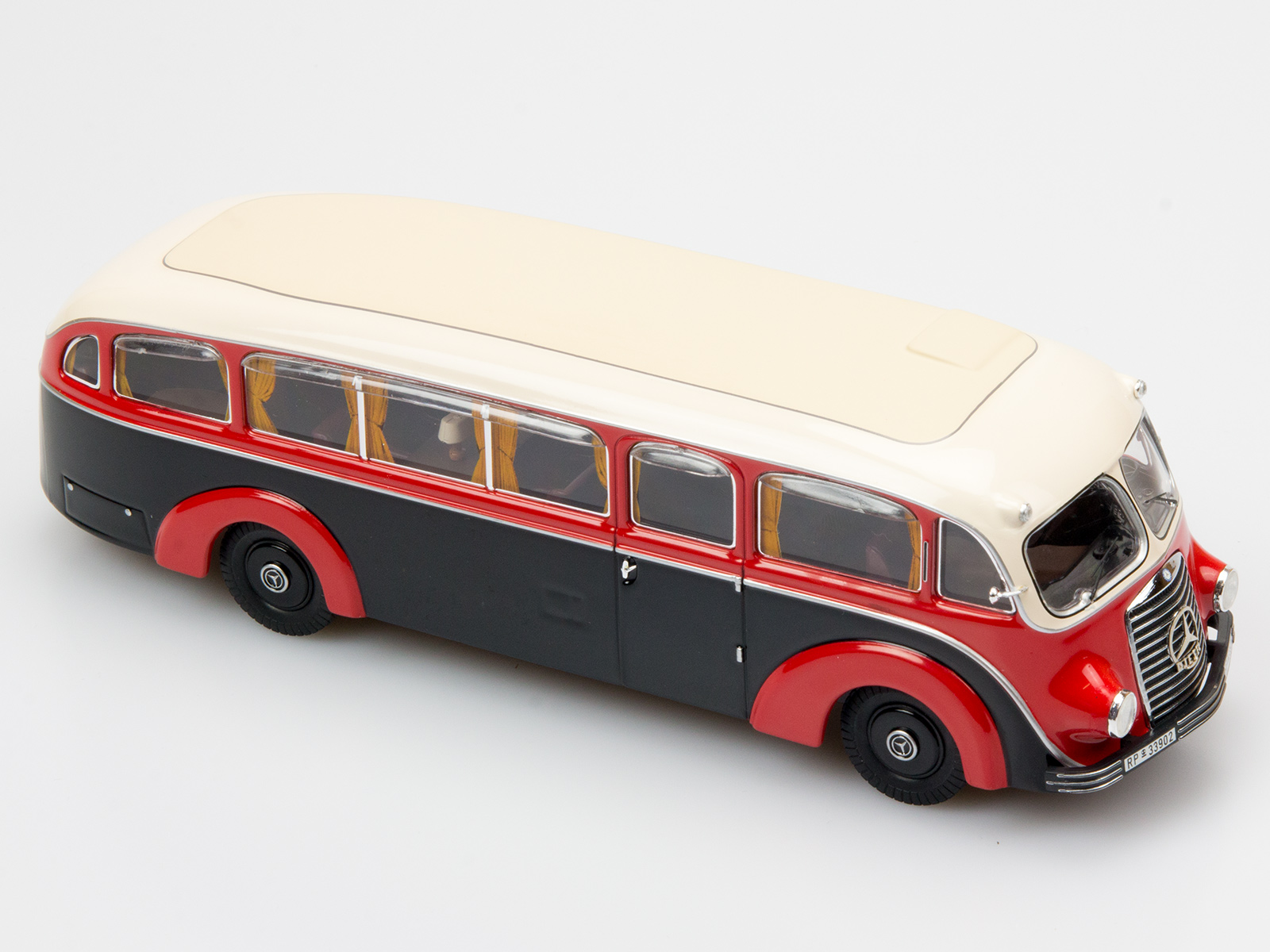 Premium ClassiXxs 010642 (bubmobile) Mercedes-Benz LO 3500 Conference and Saloon Bus Red/Black 1:43