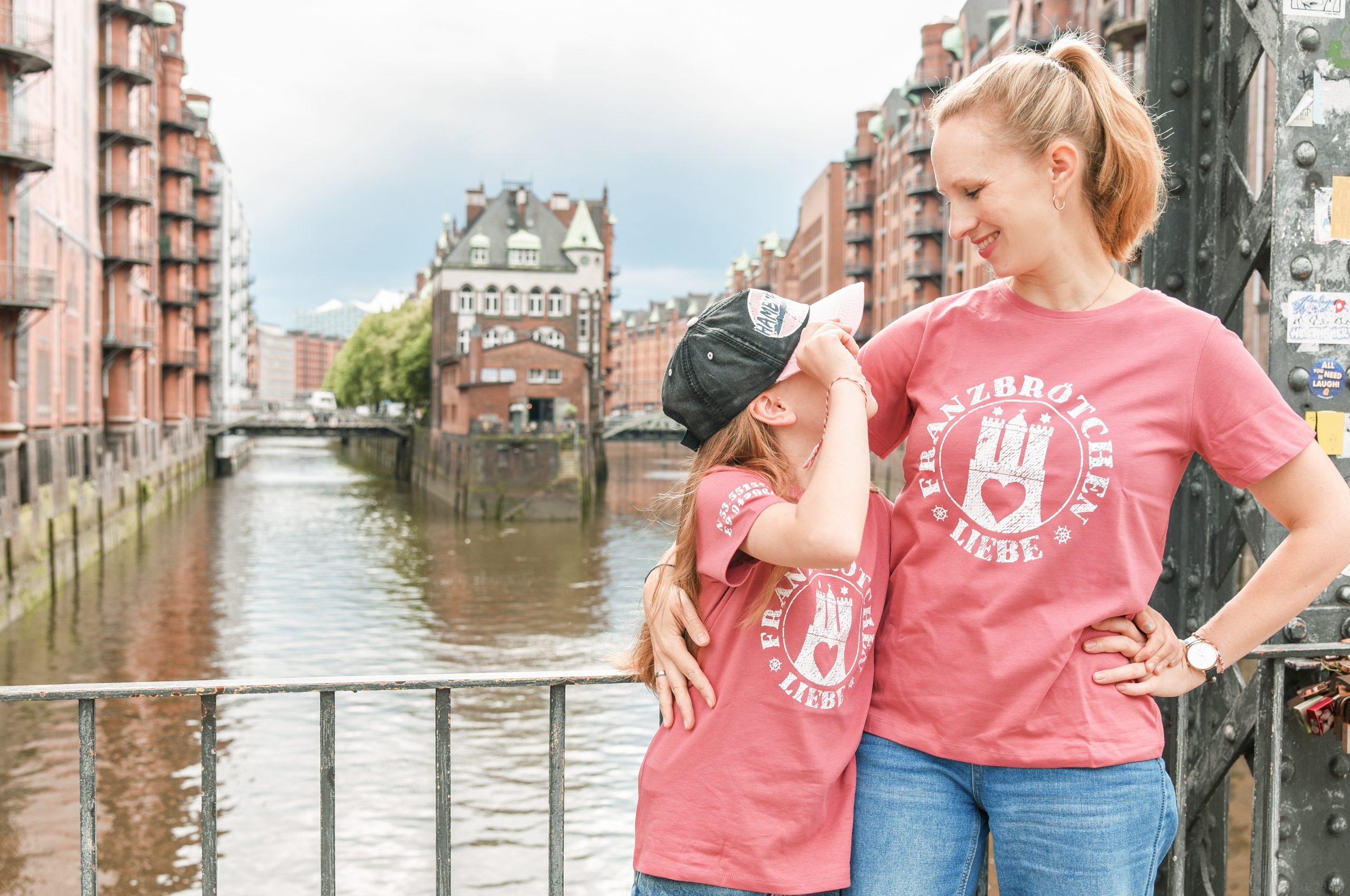 Franzbrötchenliebe Kids T-Shirt - Mauvewood rot mit weißem Print, Größe 86/92