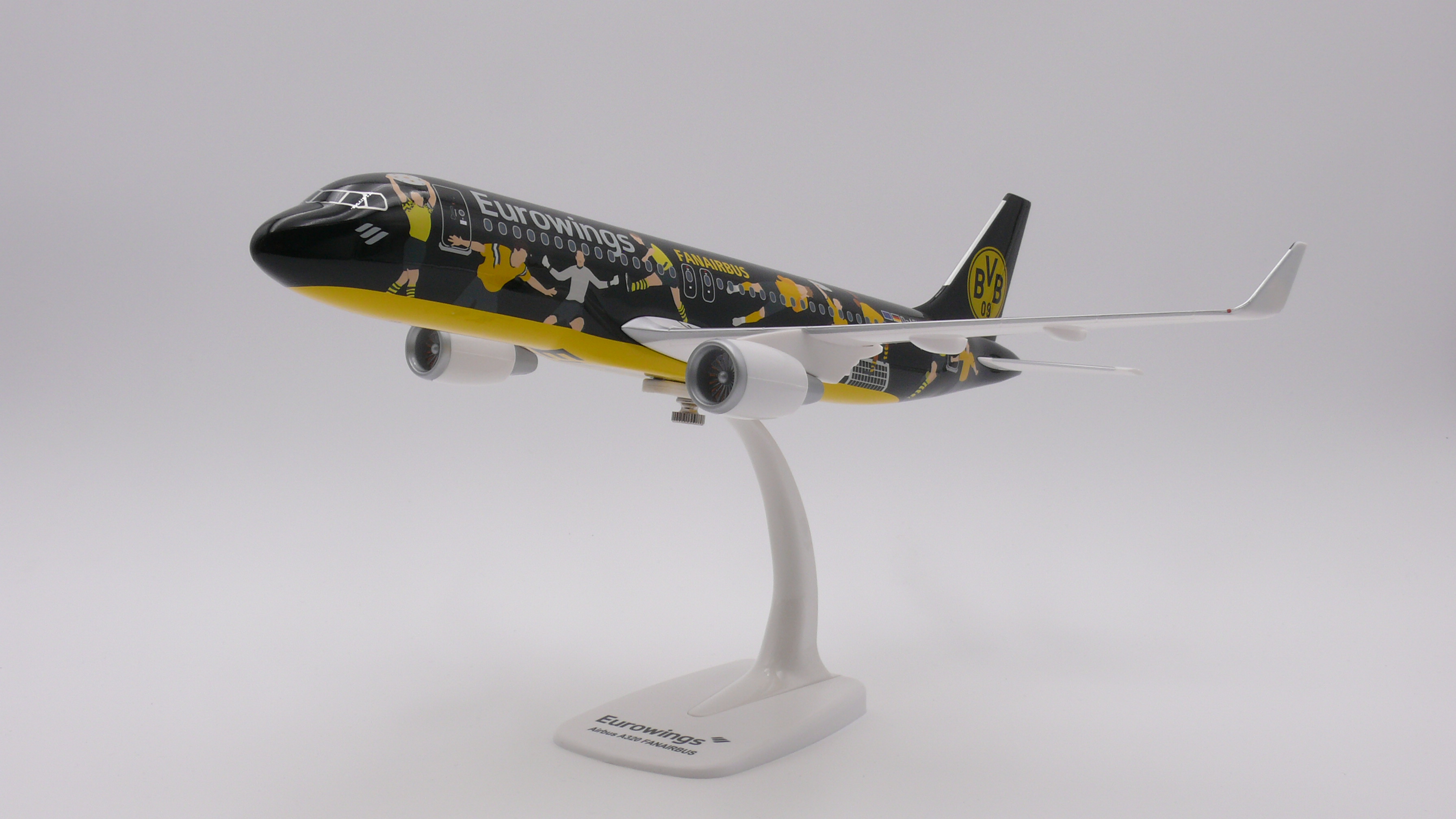 Herpa 613934 Eurowings Airbus A320 "BVB Fanairbus" – D-AEWM 1:100