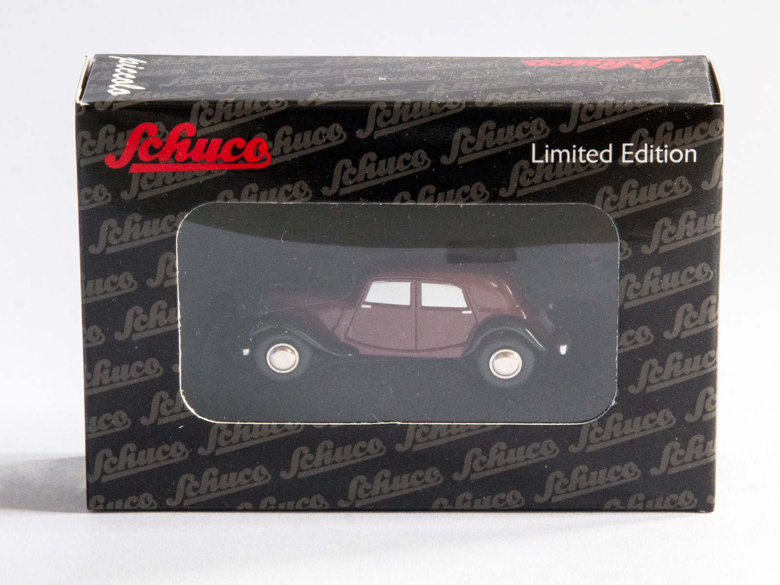 Schuco Piccolo 450500600 Citroen Traction 11 B, weinrot/schwarz 1:90