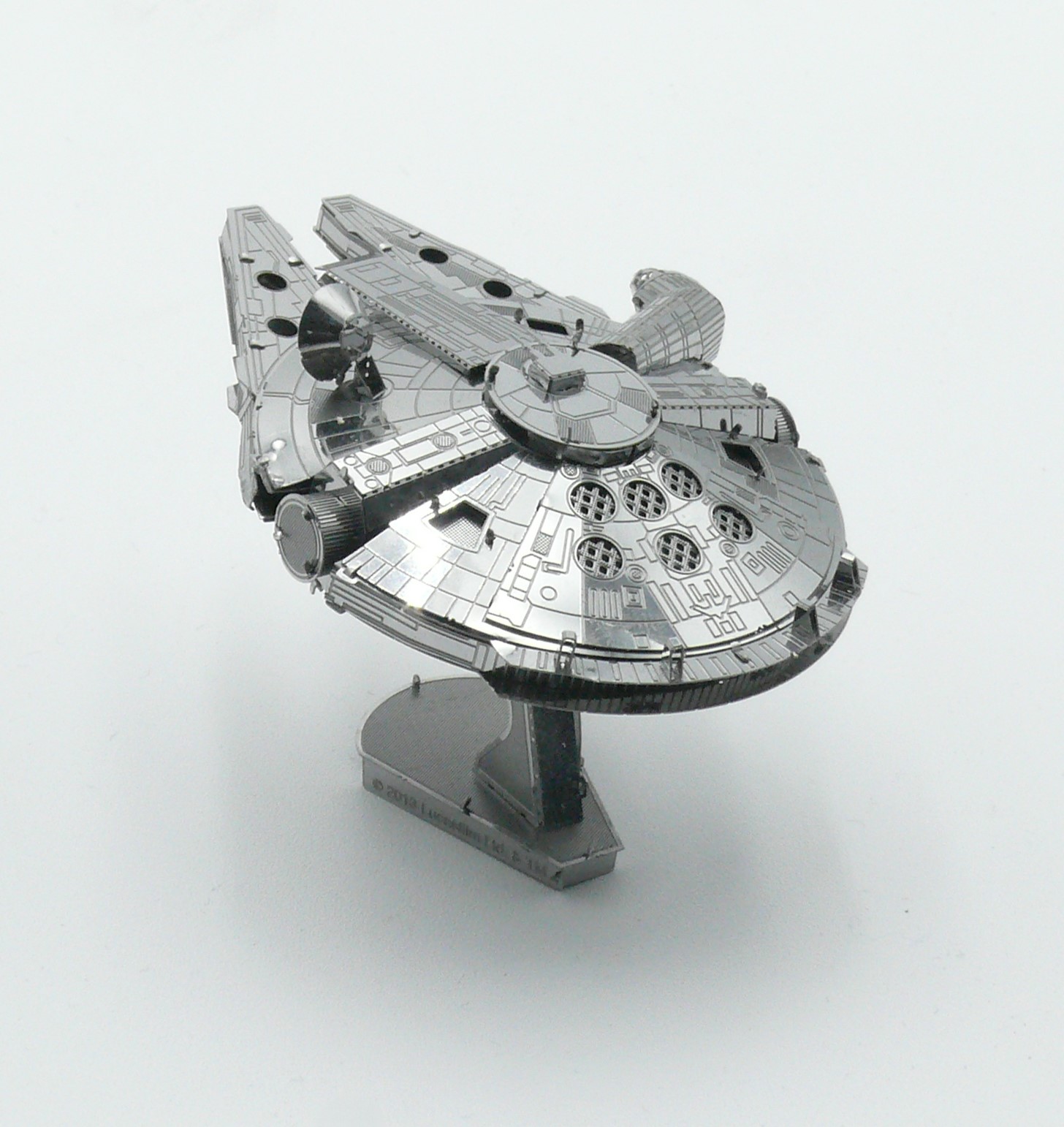 Metallbausatz Star Wars Millenium Falcon  - klein