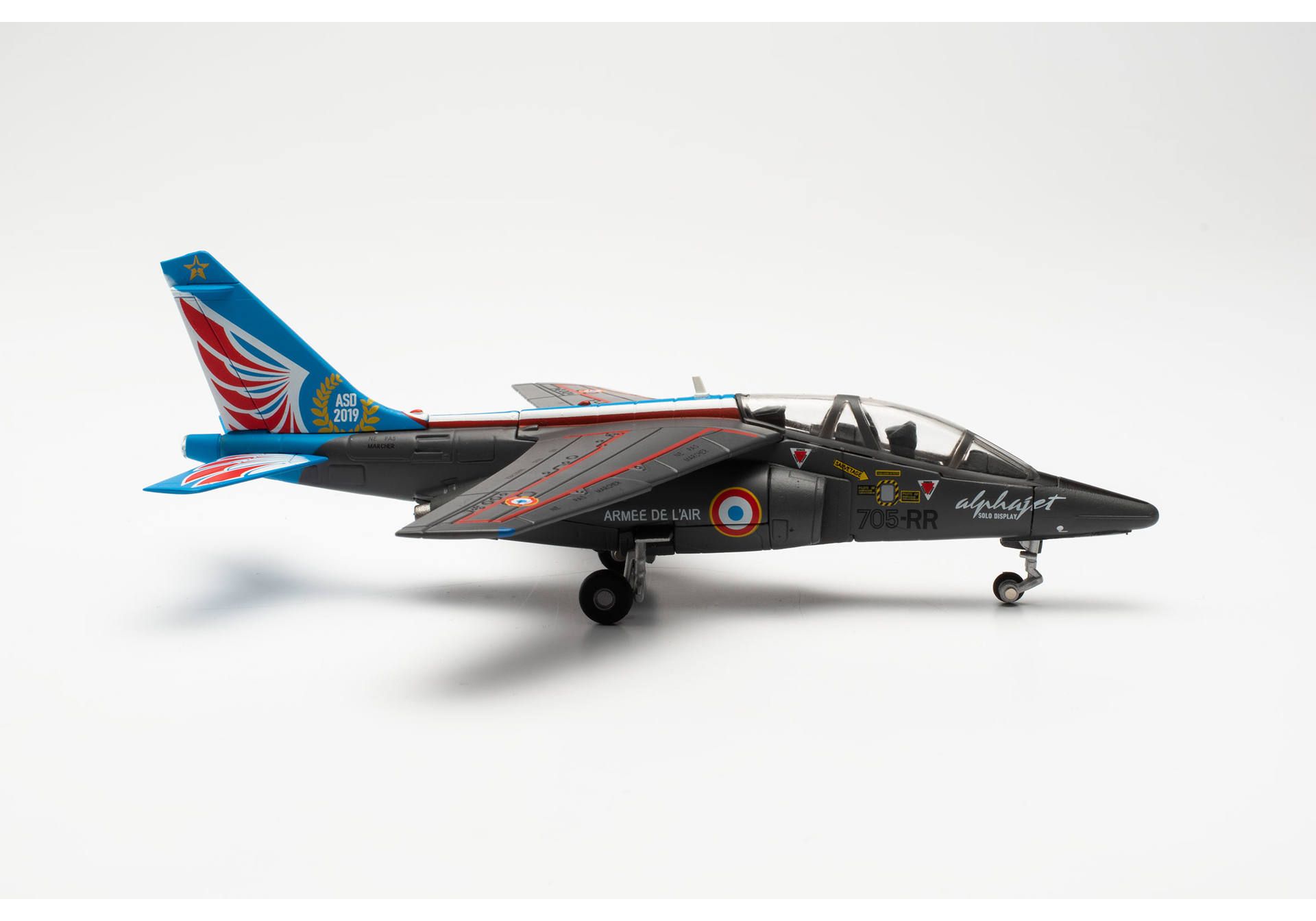 Herpa 580809 French Air Force Alpha Jet E – Solo Display Team Ecole de l‘Aviation de Chasse 314 “Christian Martell” 1:72
