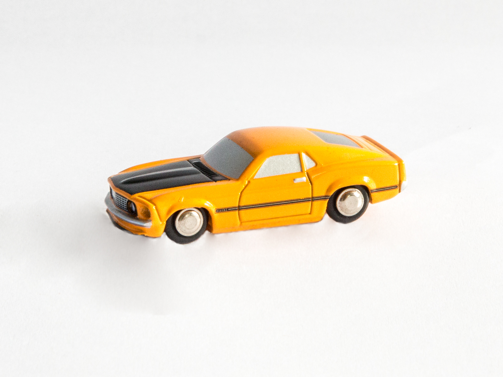 Schuco Piccolo 450583300 Ford Mustang Mach 1 1:90