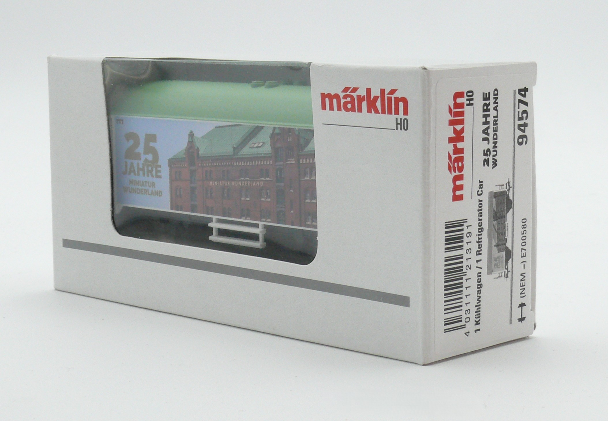 Special Edition Car H0 Scale Refrigerated Wagon 2026 – 25 Years Wunderland – 94574