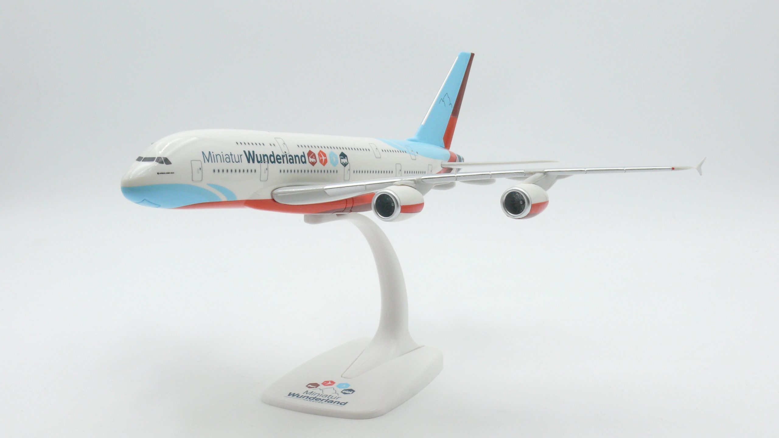Herpa Wings 613965 Airbus A380 "Wunderland Logo" 1:250