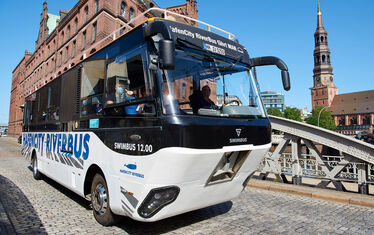 Content riverbus strasse