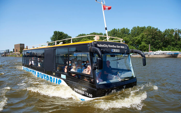 Content riverbus wasser