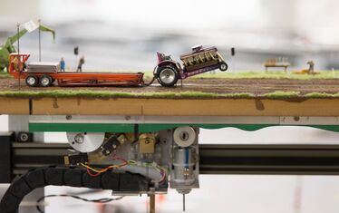 Content Flughafen Bayern Tractorpulling Knopfdruckaktion
